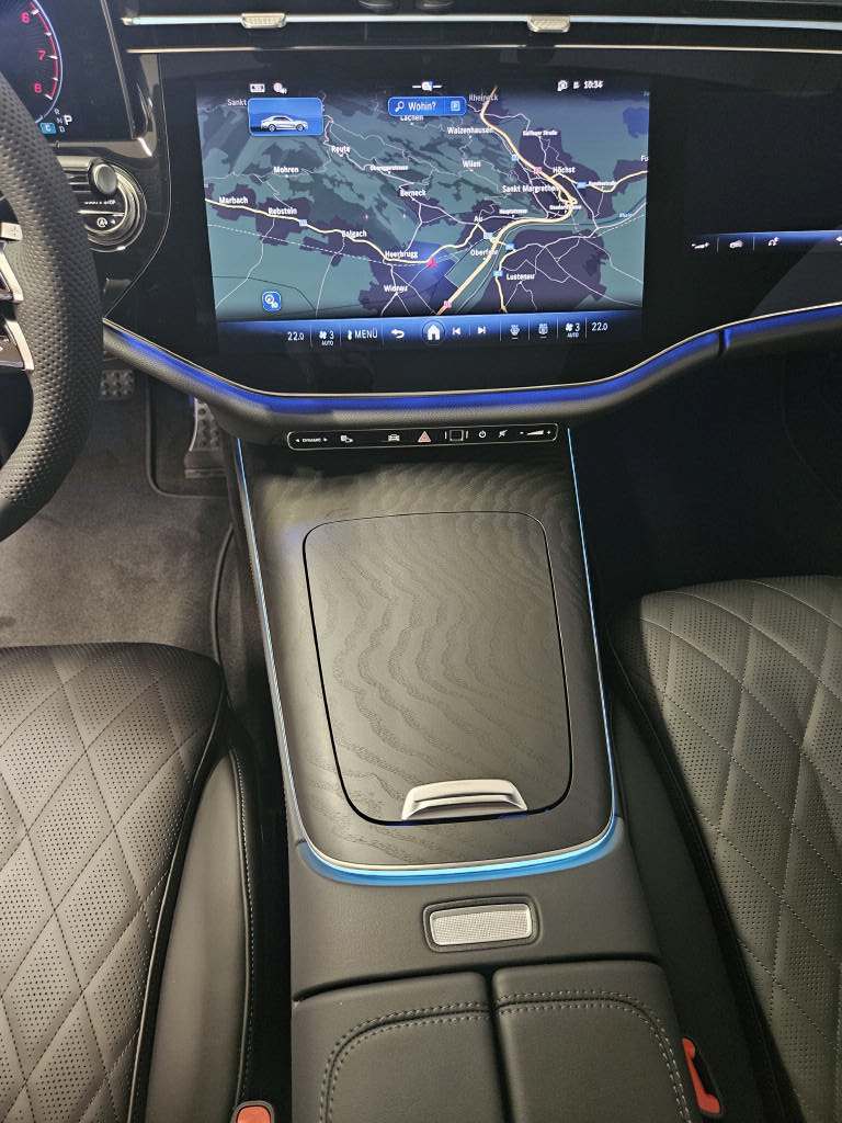 MERCEDES-BENZ E 450 4Matic AMG Line Limousine-image-10