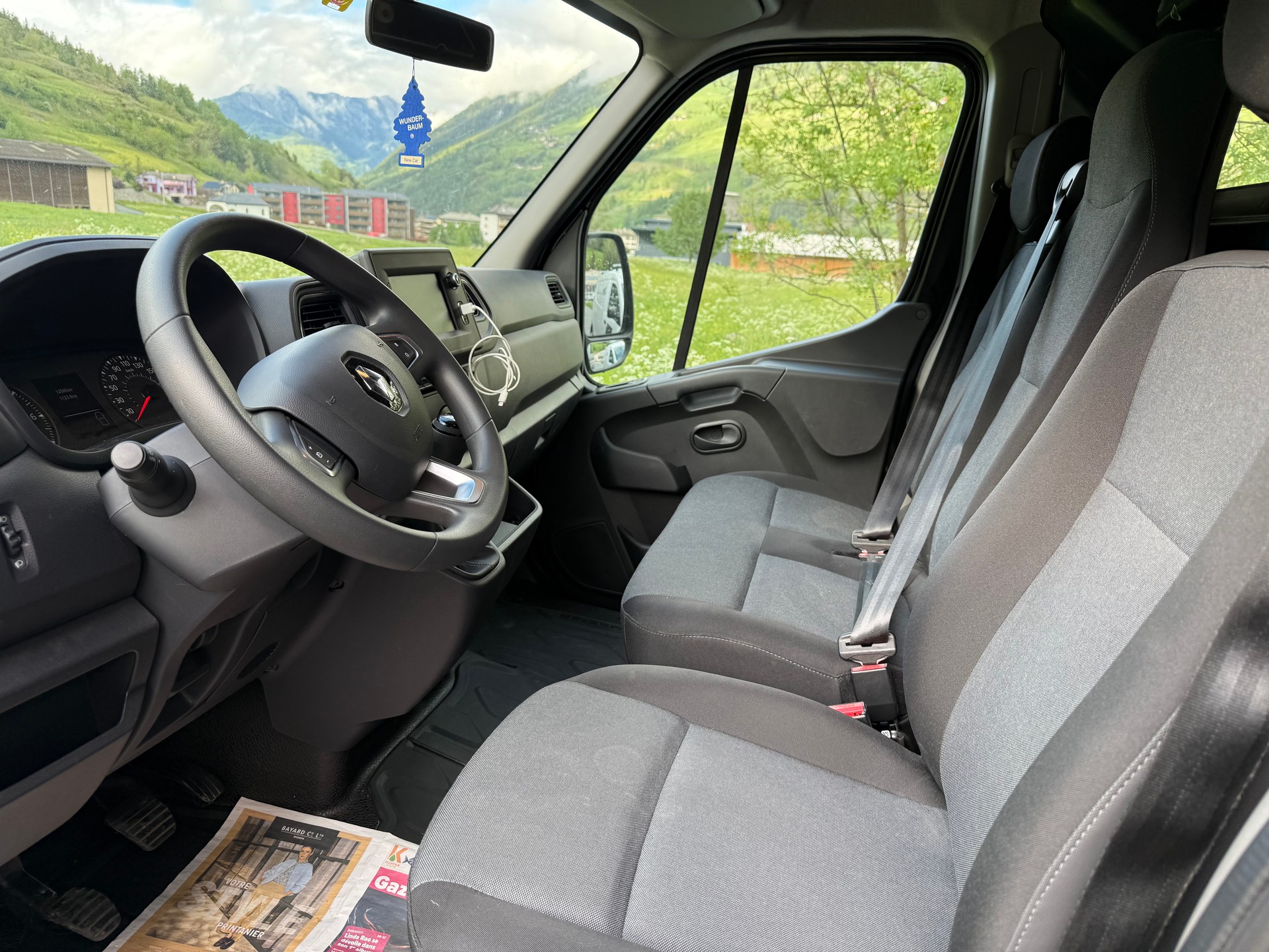 RENAULT 2.3 dCi 135 TwinTurbo-image-4