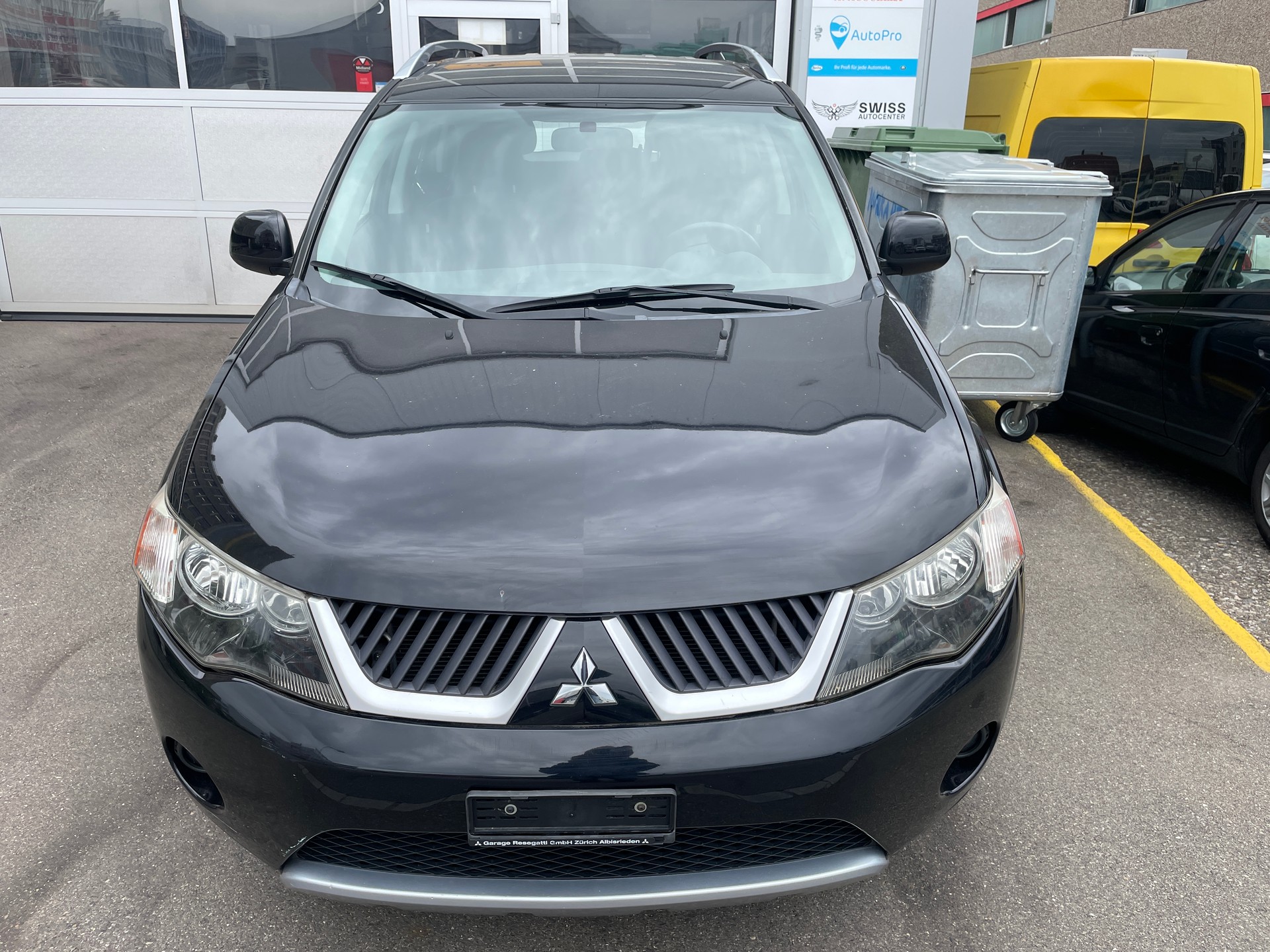 MITSUBISHI OUTLANDER