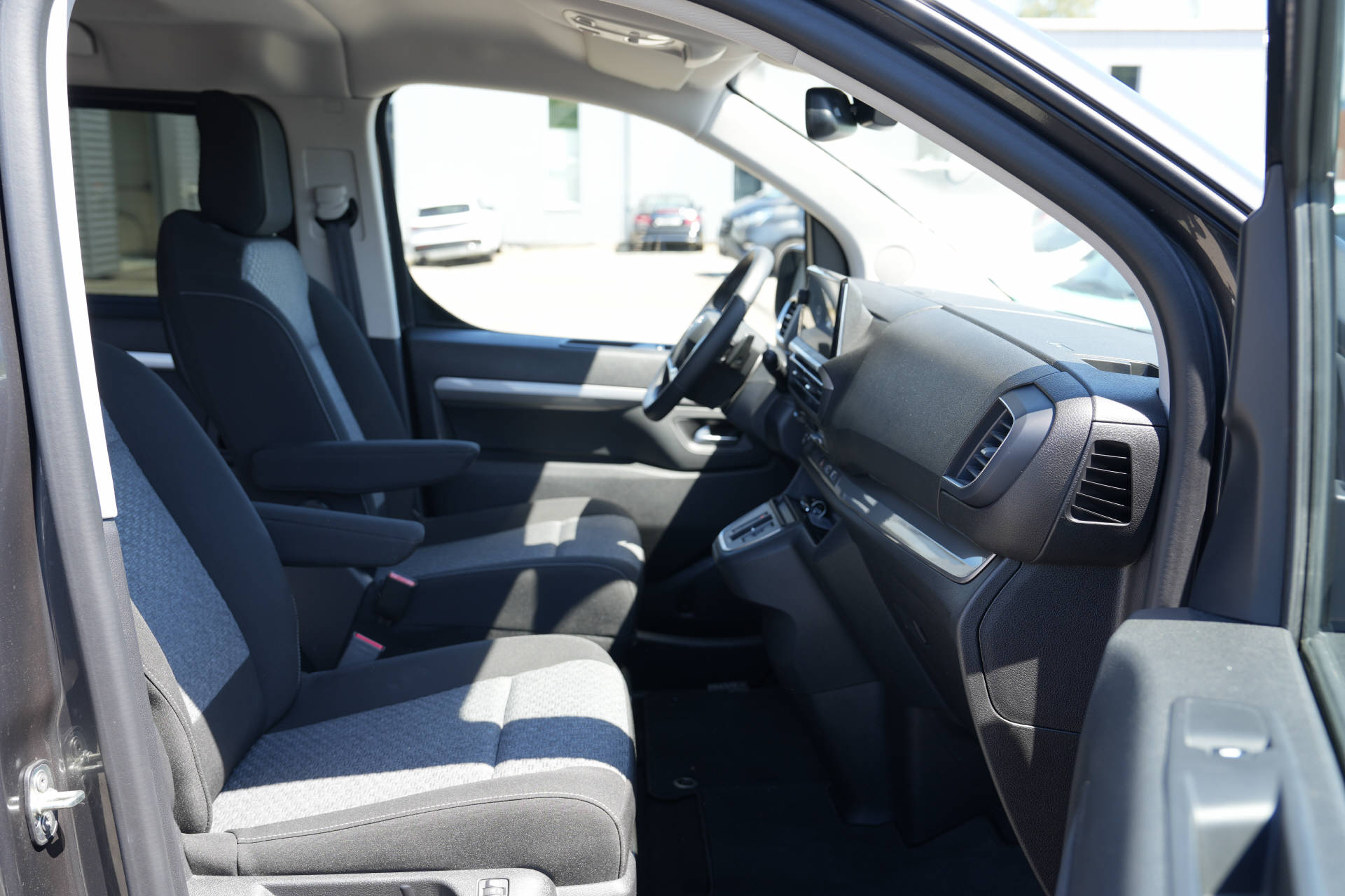 TOYOTA PROACE Verso L1 2.0 D Trend-image-7