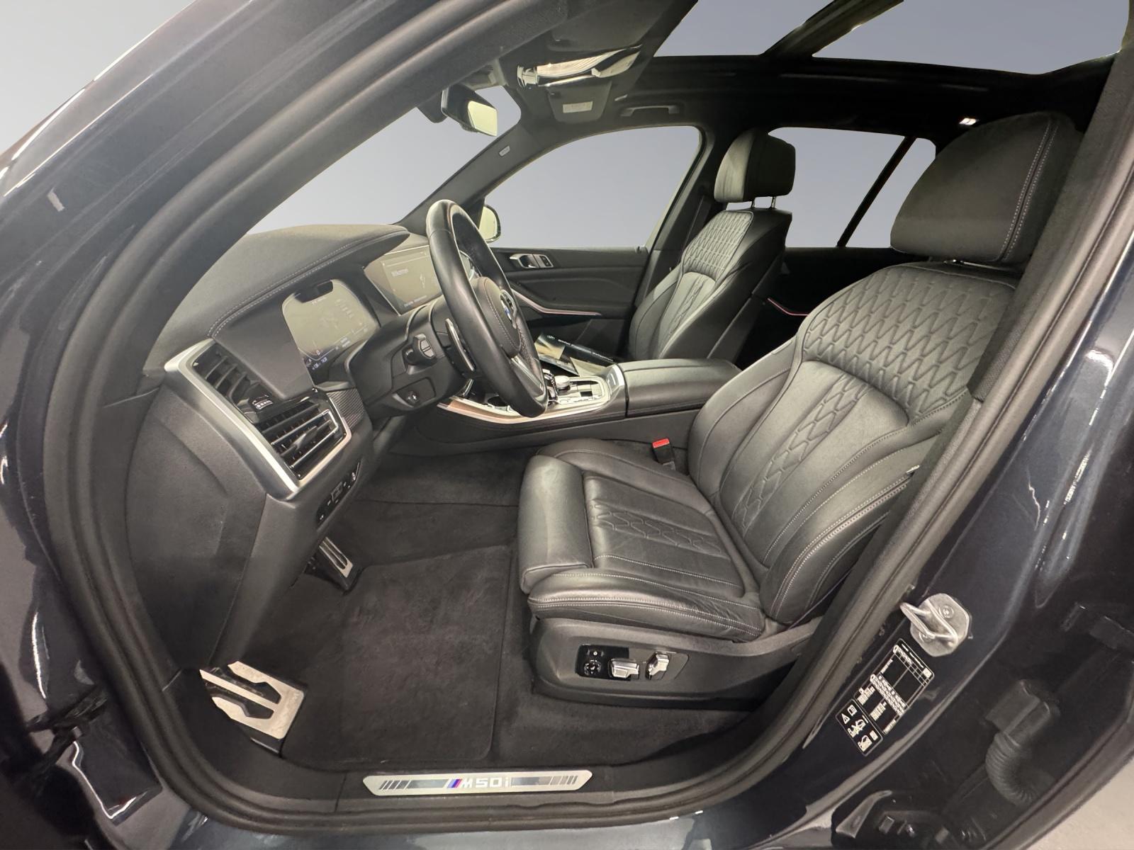 BMW X5 M50i xDrive-image-10
