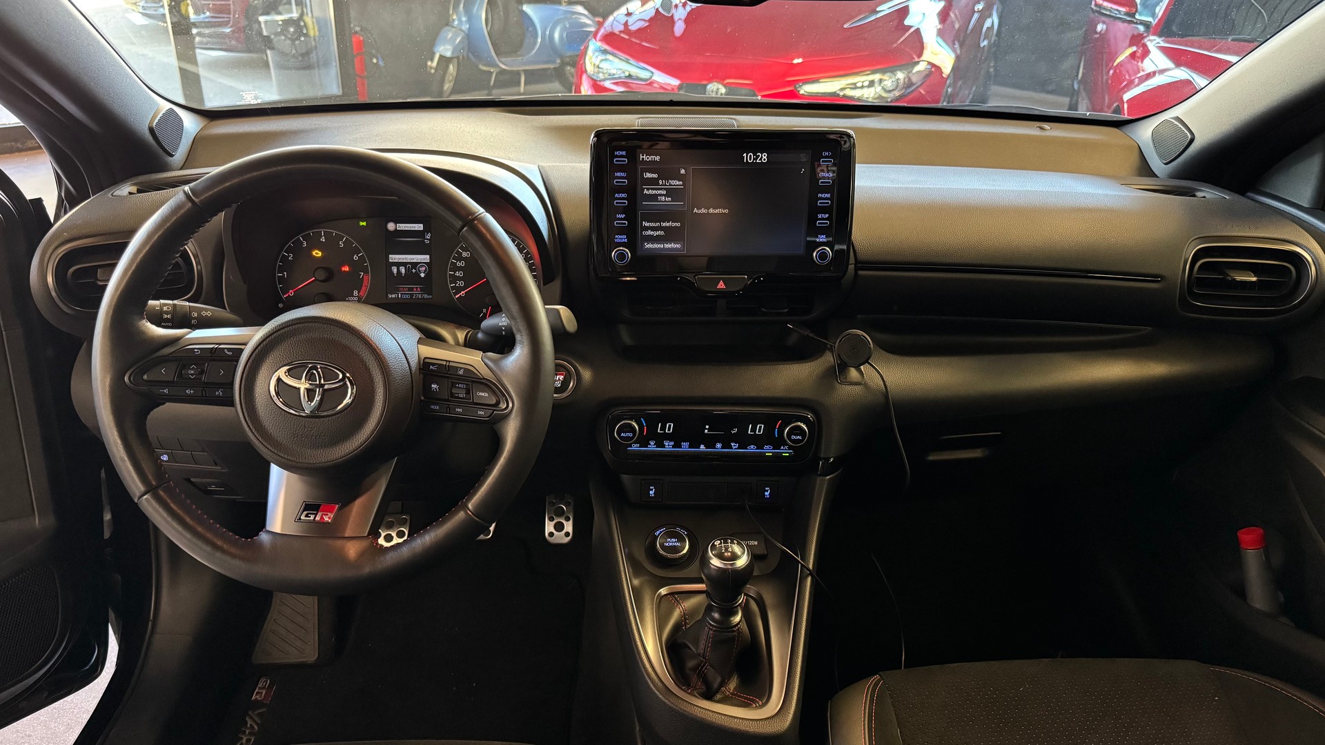 TOYOTA Yaris 1.6 GR Sport-image-8