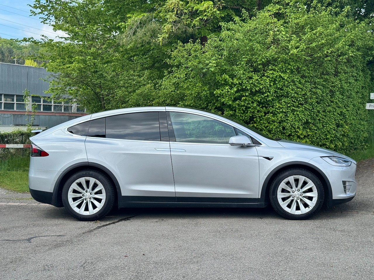 TESLA 90D-image-1