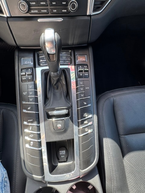 PORSCHE Macan S PDK-image-19