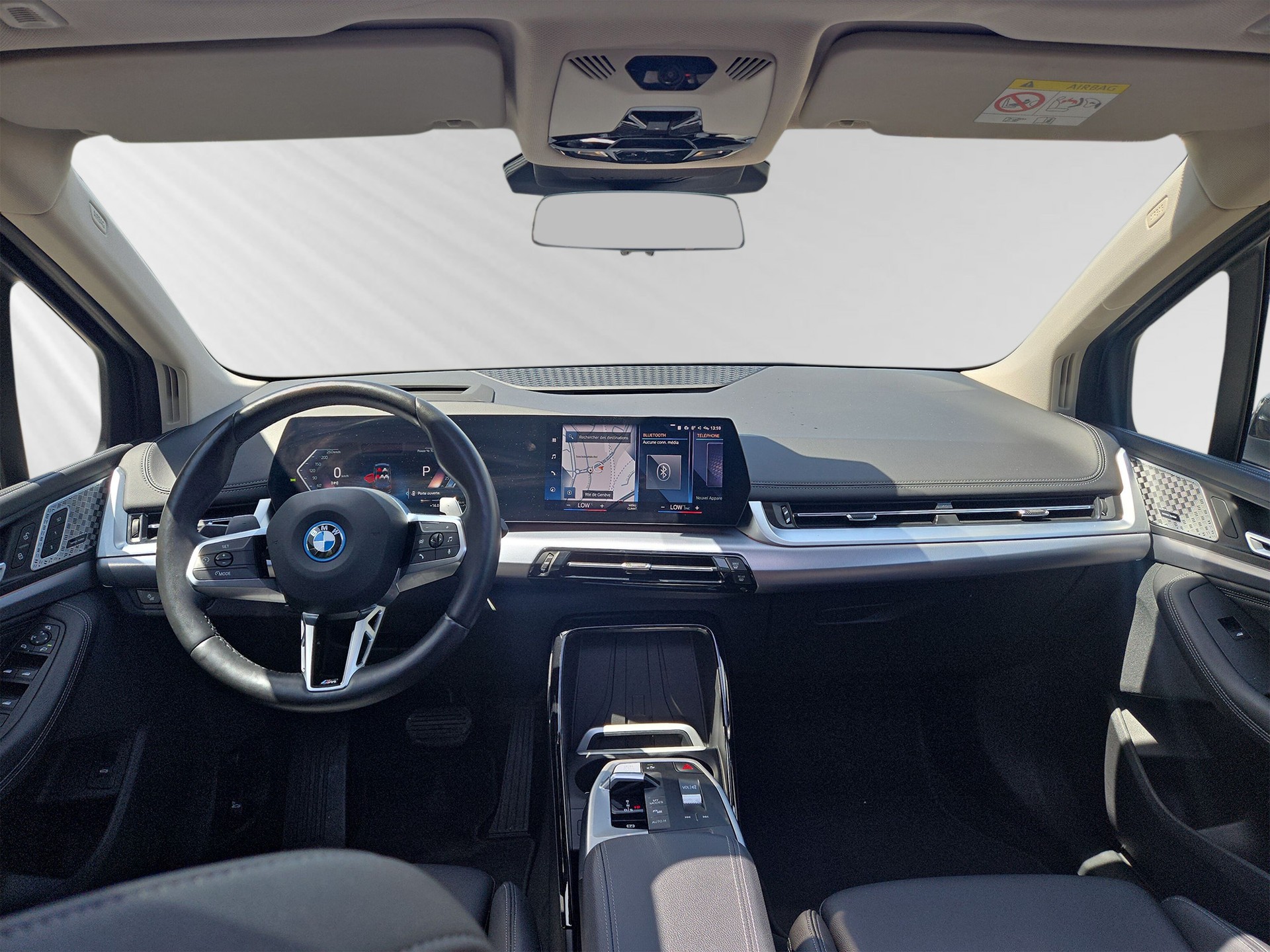 BMW 225e xDrive Active Tourer Luxury Line-image-6