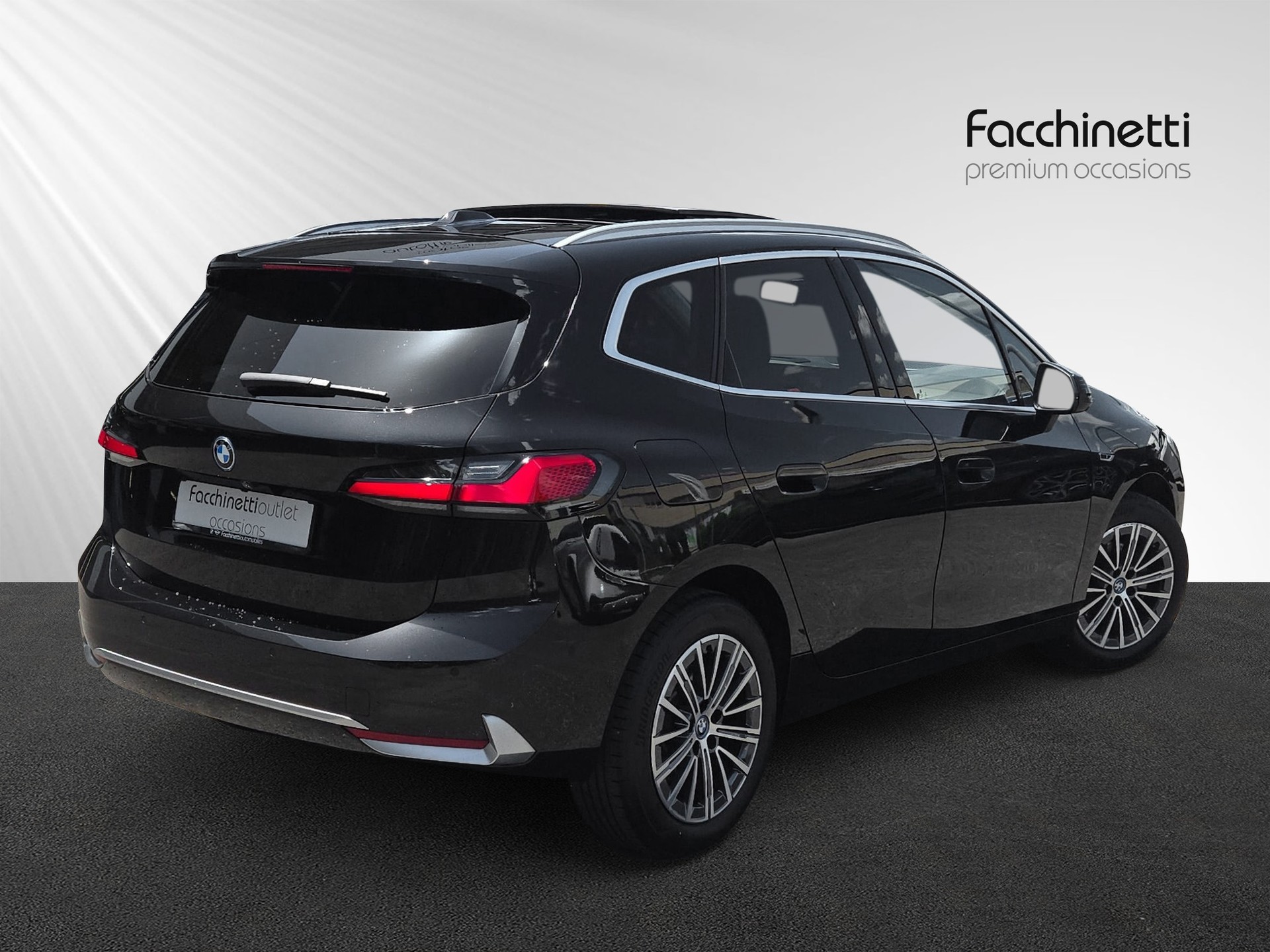 BMW 225e xDrive Active Tourer Luxury Line-image-3