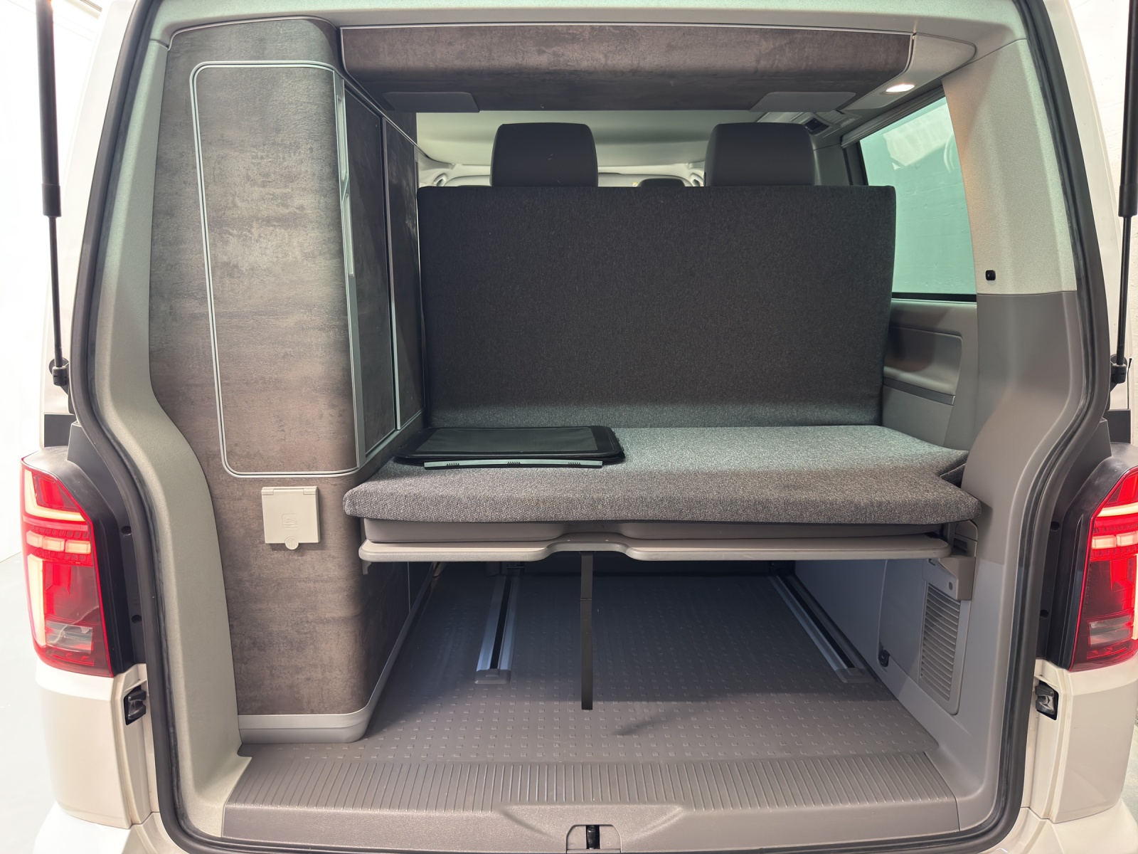 VW T6.1 California 3000 2.0 TDI 150 Ocean L-image-10