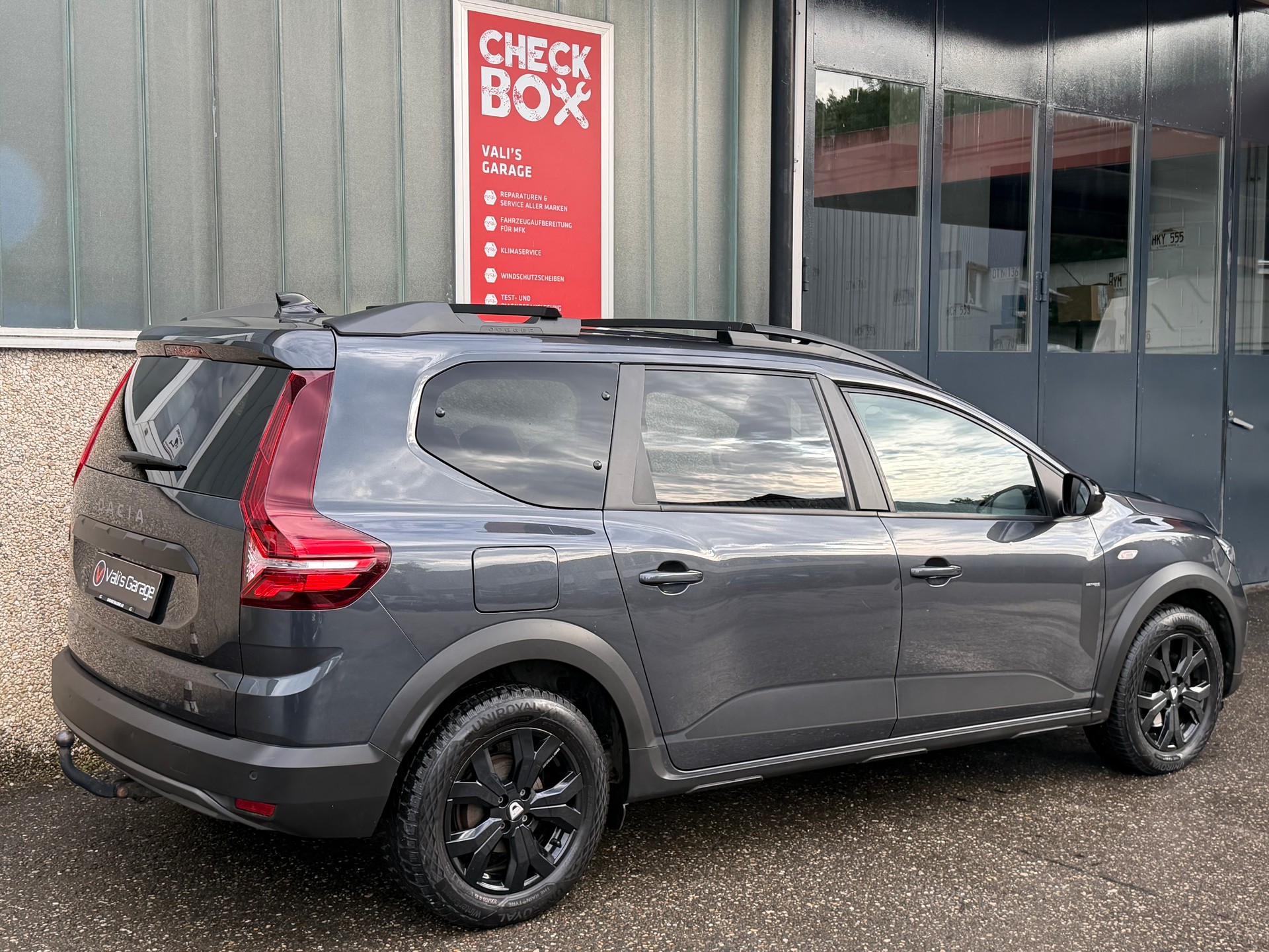 DACIA Jogger TCe 110 Essential-image-5