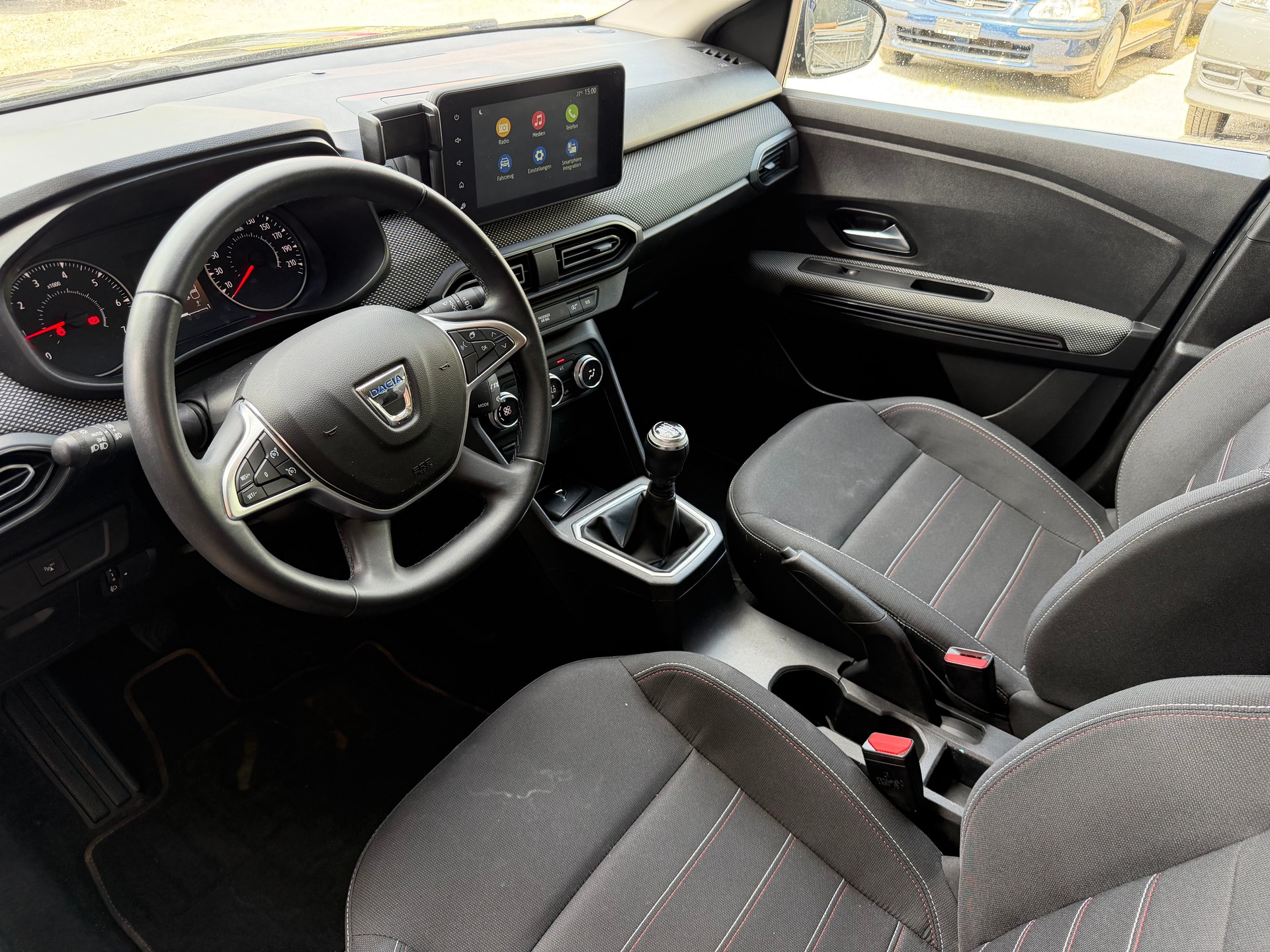 DACIA Jogger TCe 110 Essential-image-7