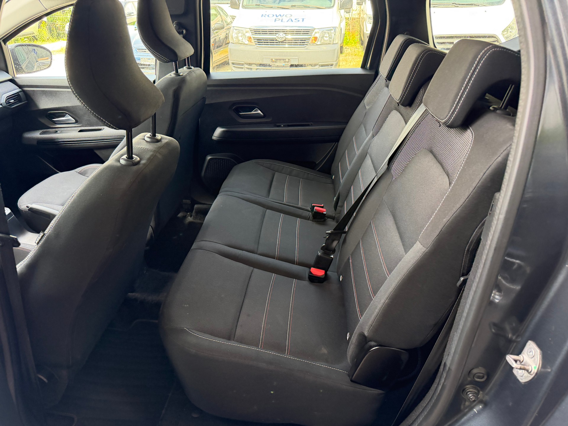 DACIA Jogger TCe 110 Essential-image-12