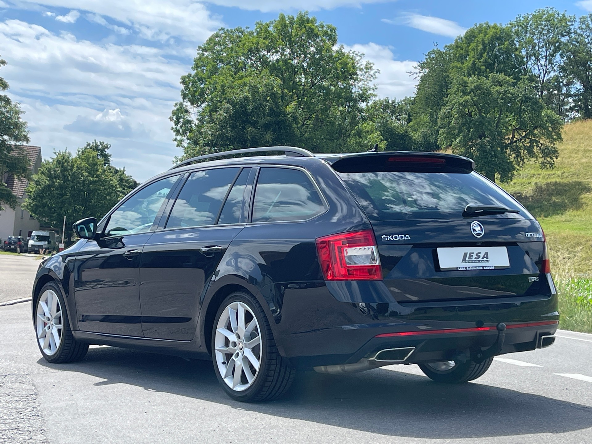 SKODA Octavia Combi 2.0 TDI RS DSG-image-2