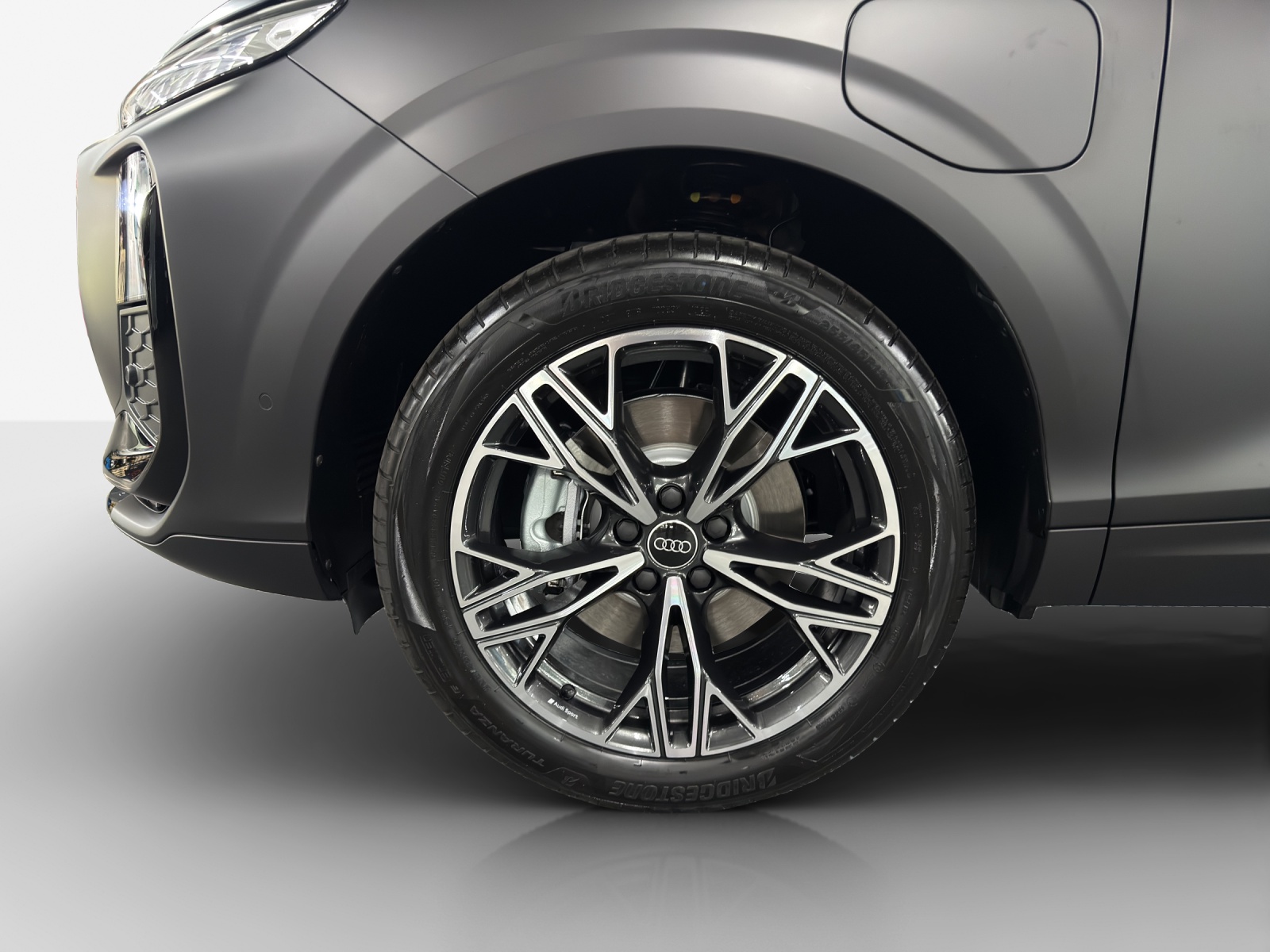 AUDI Q3 Sportback e-hybrid 200 kW S tronig-image-12