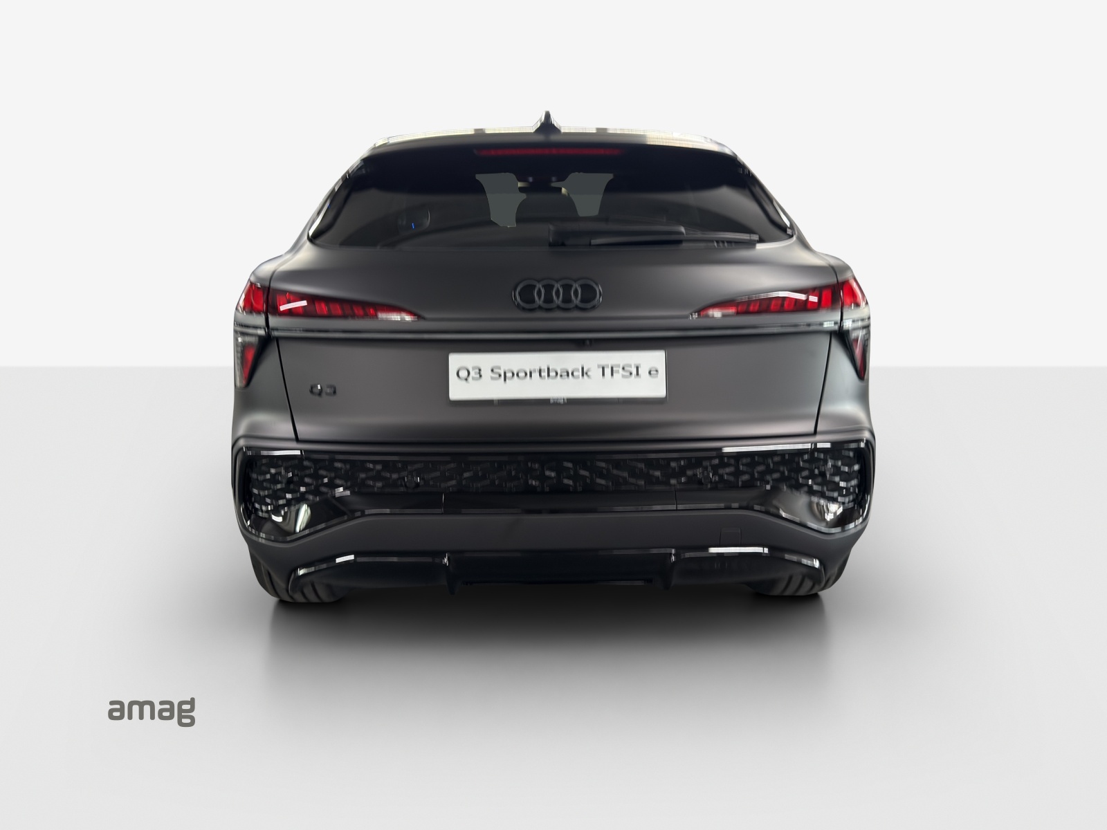 AUDI Q3 Sportback e-hybrid 200 kW S tronig-image-3