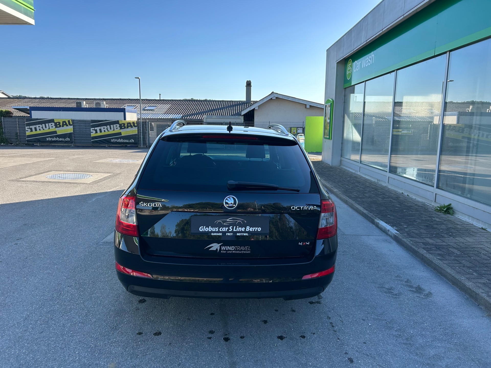 SKODA Octavia Combi 1.8 TSI Ambition 4x4 DSG-image-5