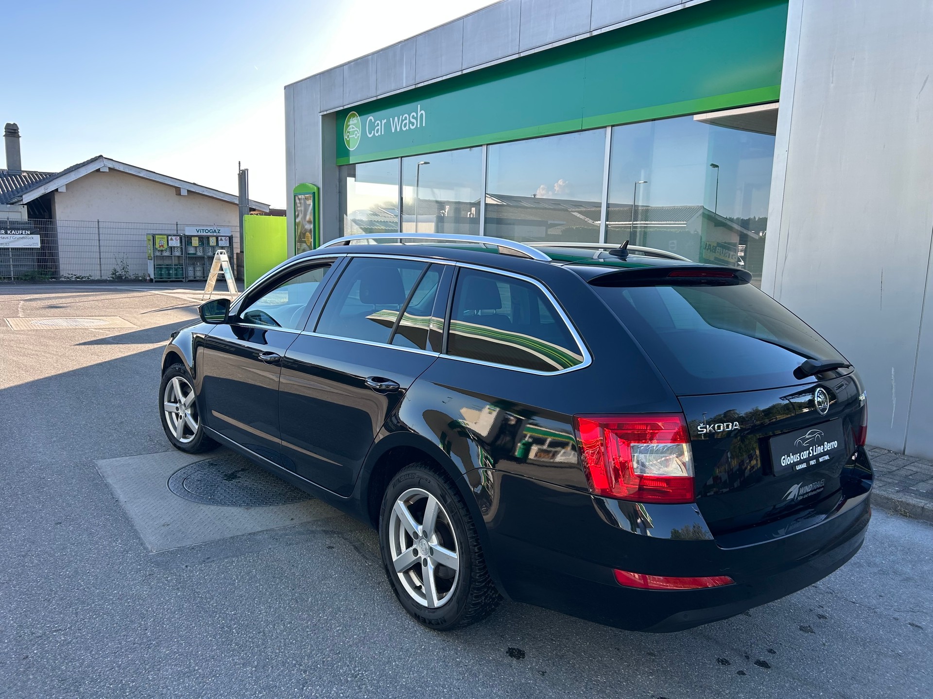 SKODA Octavia Combi 1.8 TSI Ambition 4x4 DSG-image-6