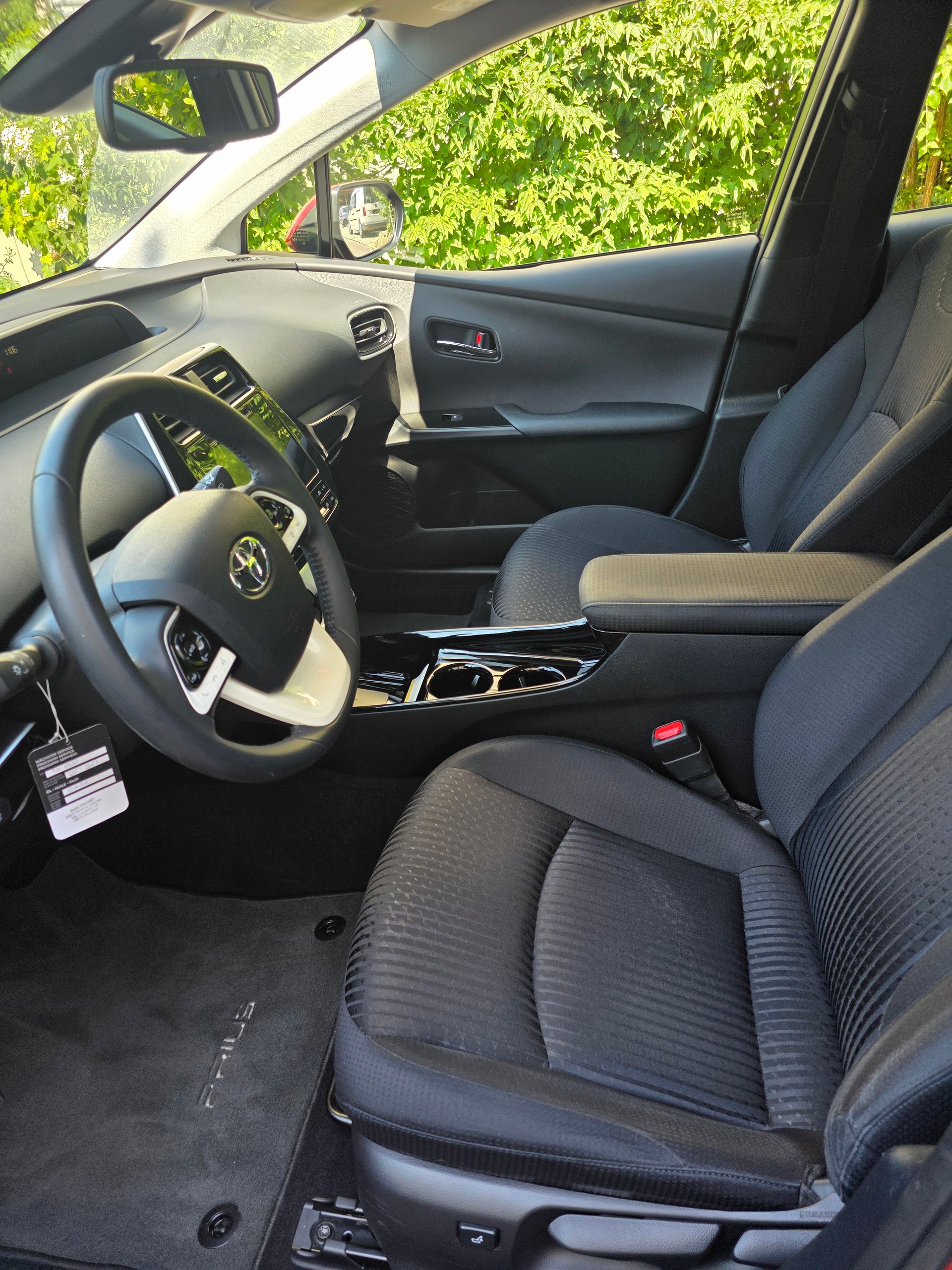 TOYOTA Prius 1.8 VVT-i HSD Sol Premium-image-11