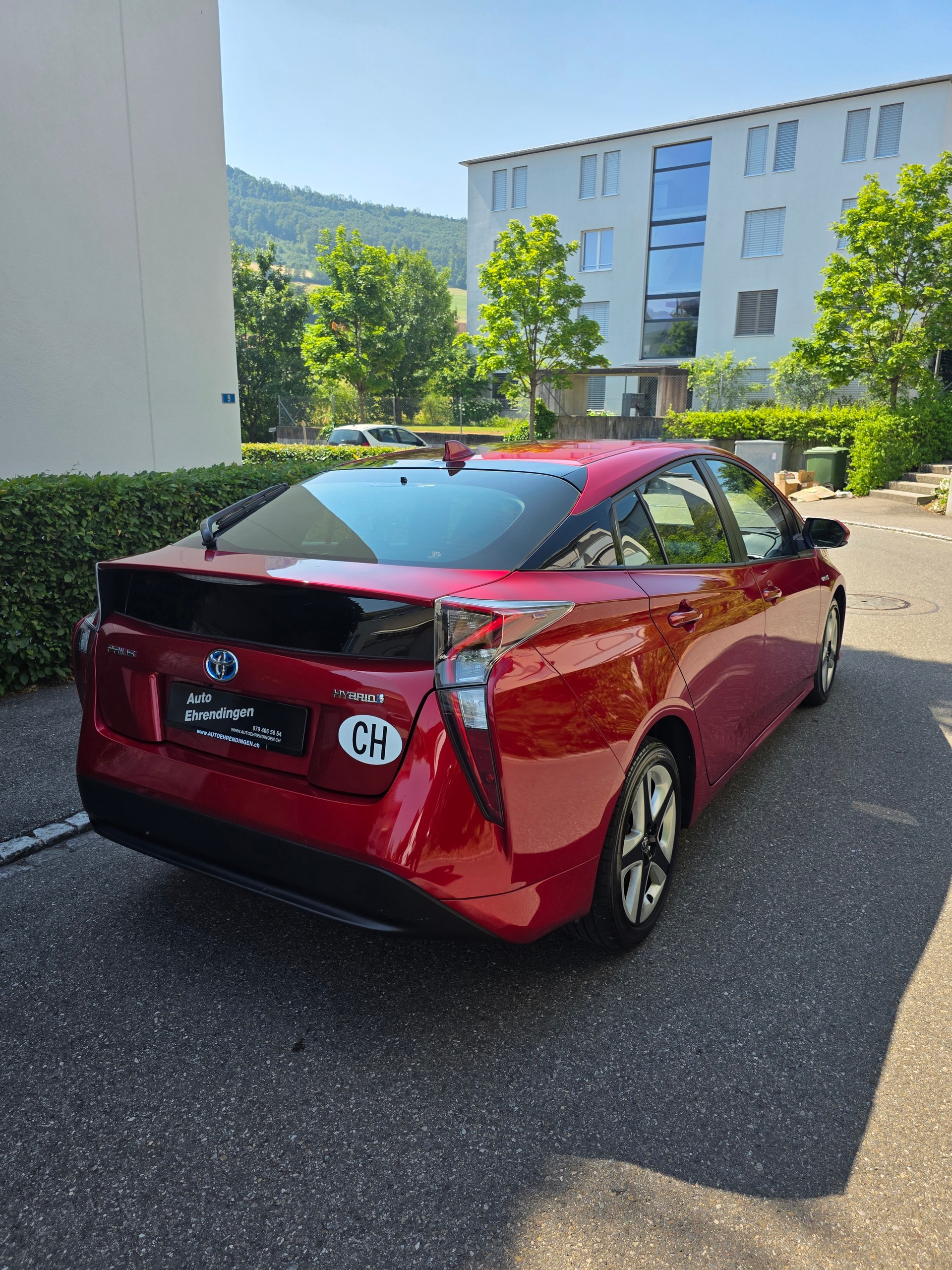 TOYOTA Prius 1.8 VVT-i HSD Sol Premium-image-5