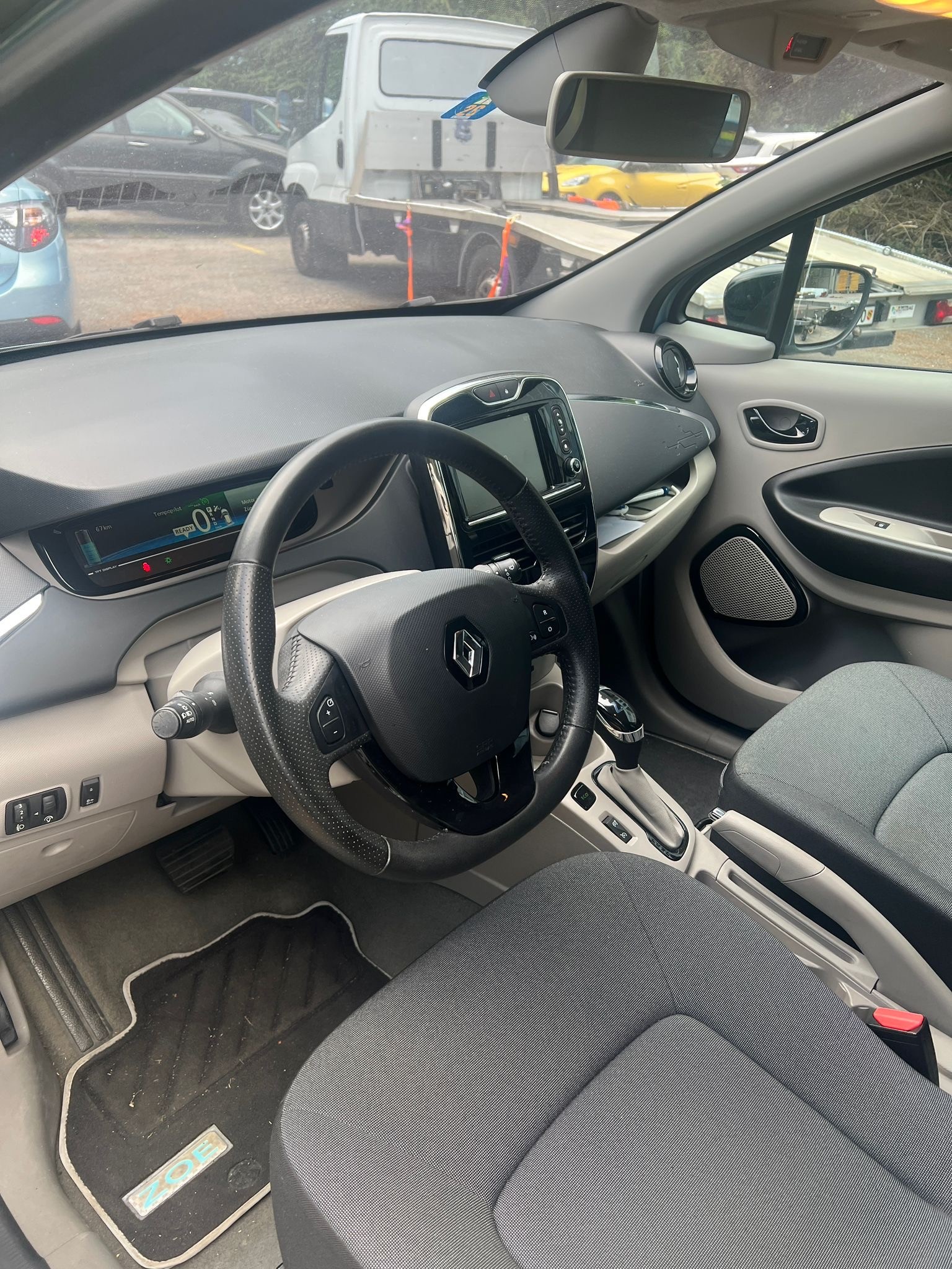 RENAULT Zoe Intens Q210 (MIT Battere)-image-10