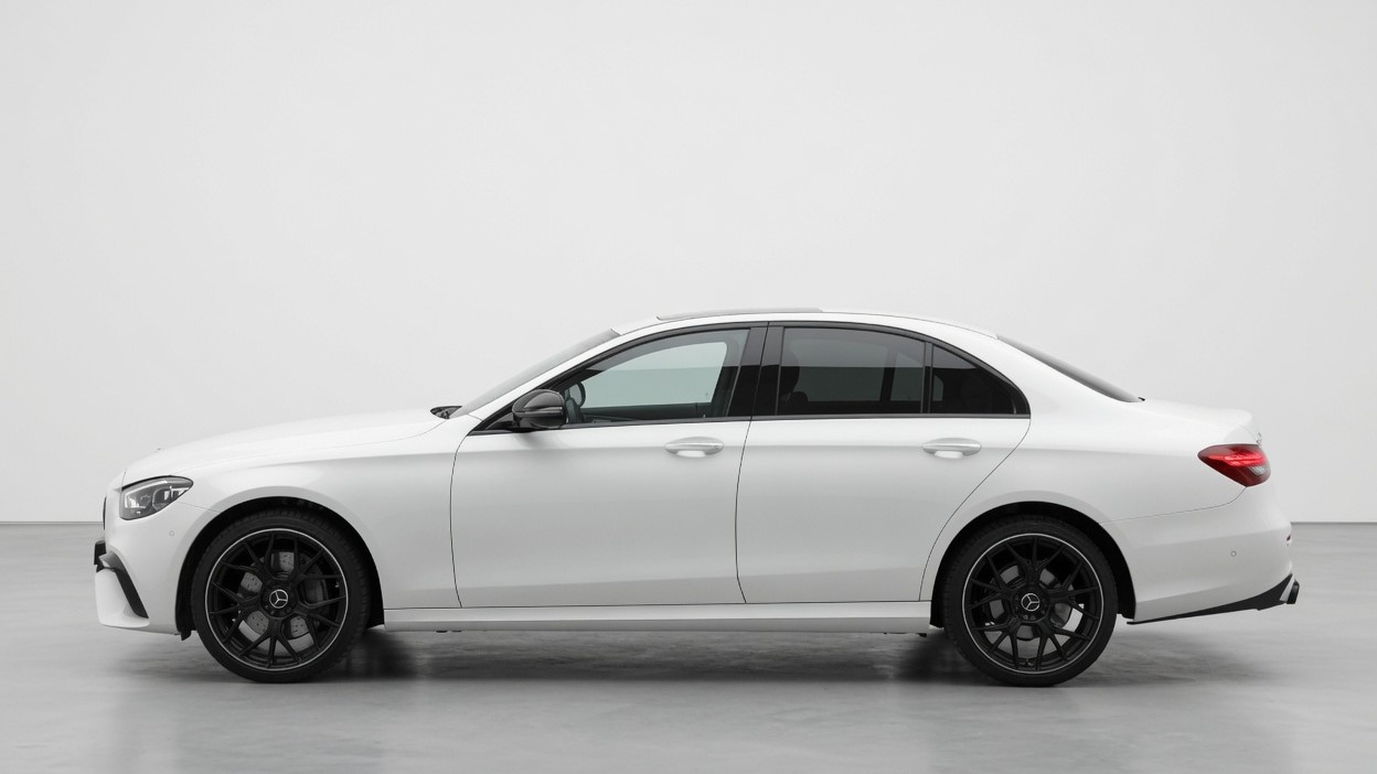 MERCEDES-BENZ E 220 d AMG Line 4Matic 9G-Tronic-image-1
