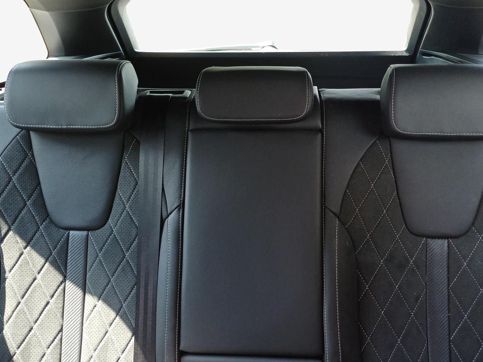 SKODA Octavia Combi 2.0 TDI DSG RS 4x4-image-11