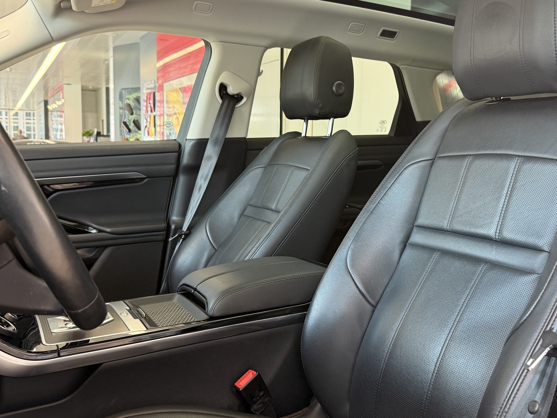 LAND ROVER Range Rover Evoque P 200 MHEV HSE AT9-image-10