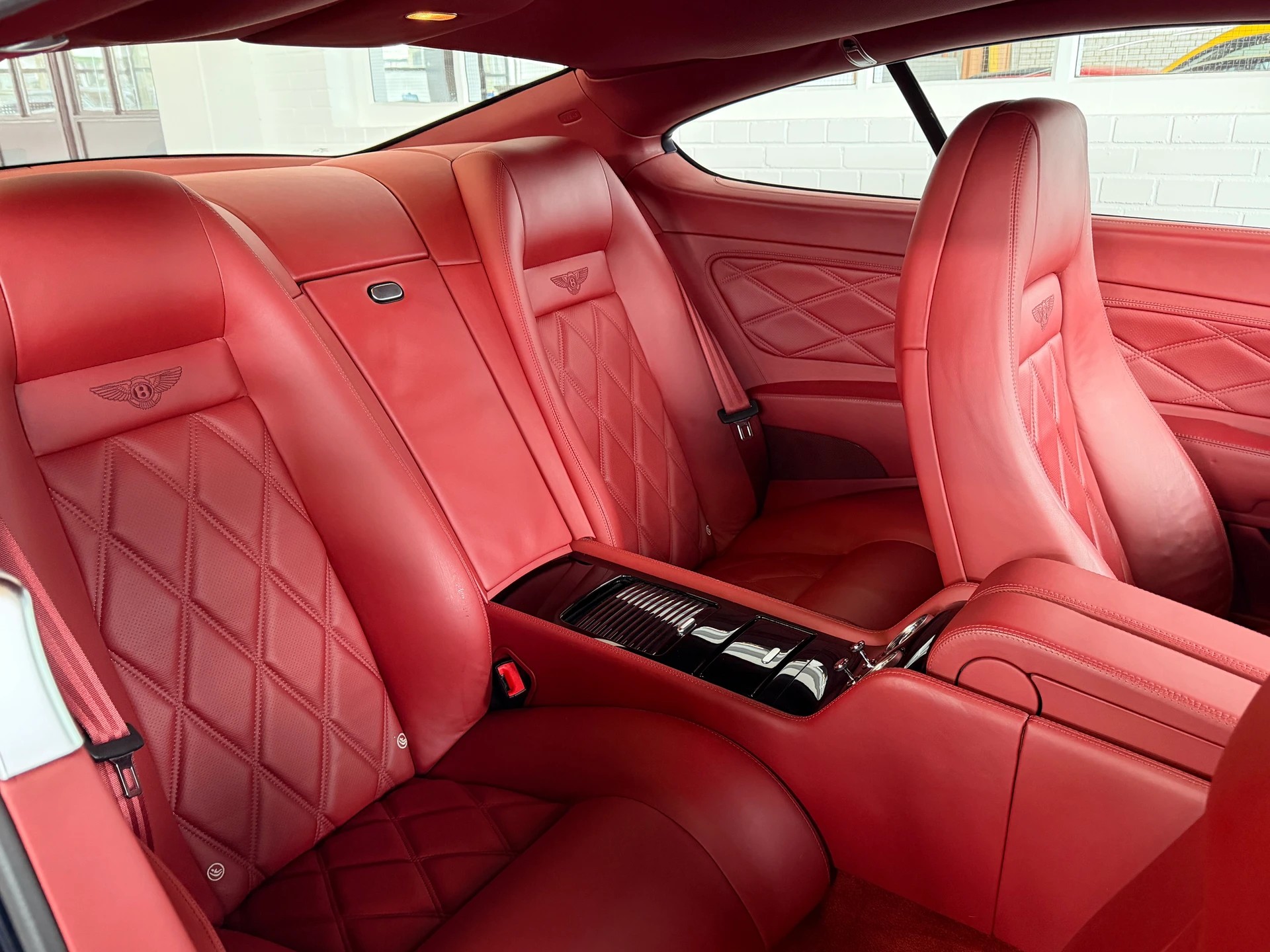 BENTLEY Continental GT 6.0 560 PS 4X4-image-10