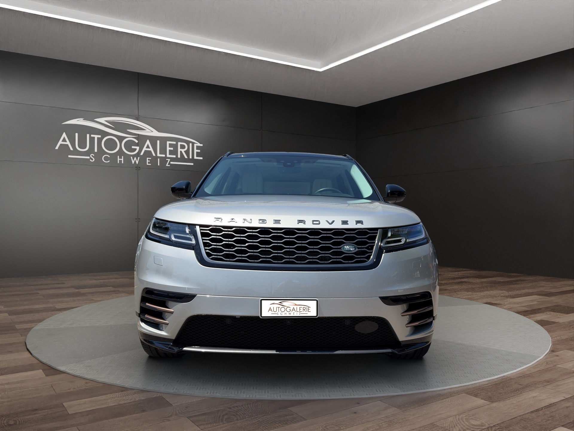LAND ROVER Range Rover Velar R-Dynamic P 300 HSE | CH Fahrzeug | Panorama | Oyster | Luftfederung | Lückenlos Service |-image-1