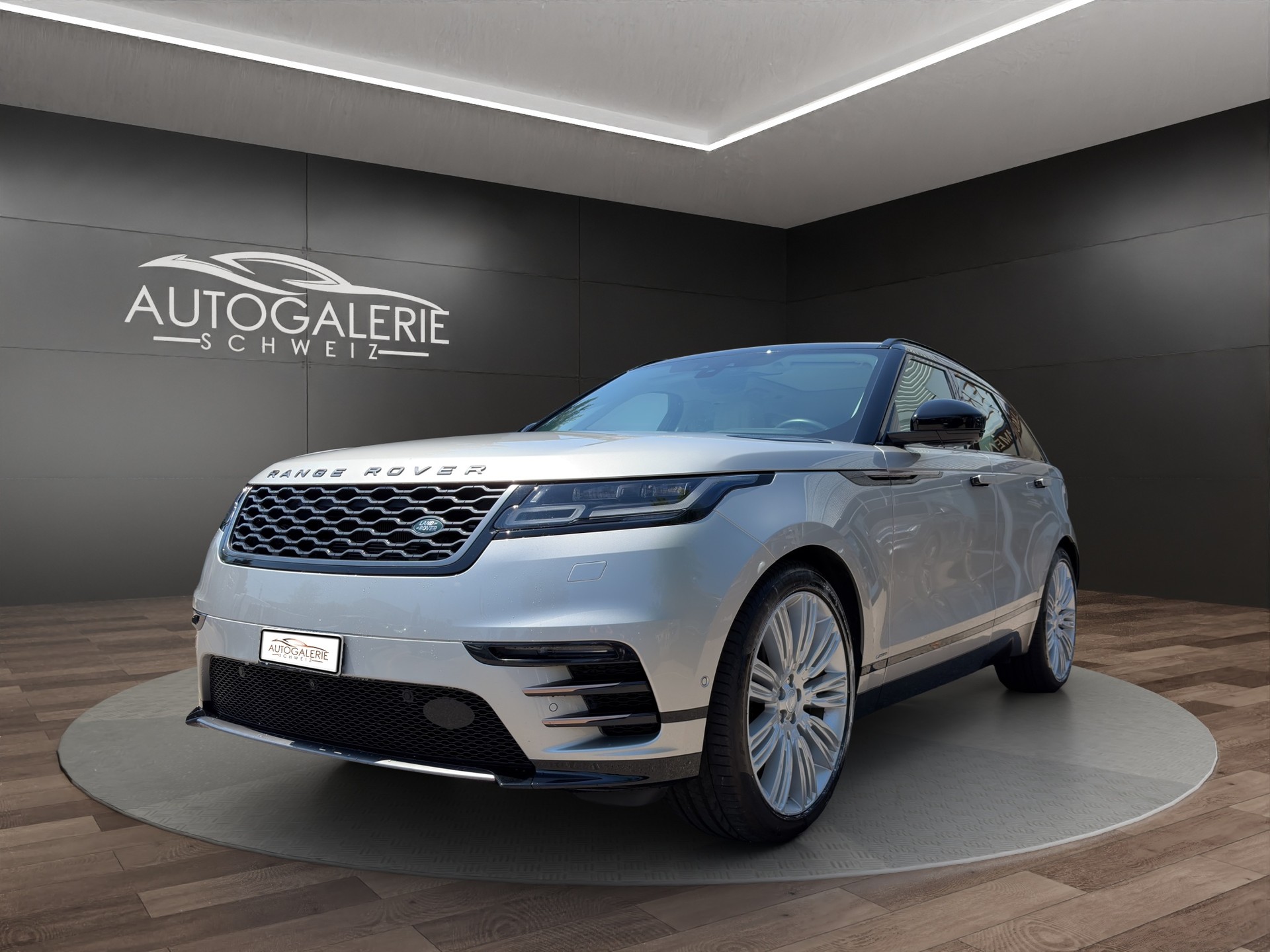 LAND ROVER Range Rover Velar R-Dynamic P 300 HSE | CH Fahrzeug | Panorama | Oyster | Luftfederung | Lückenlos Service |-image-0