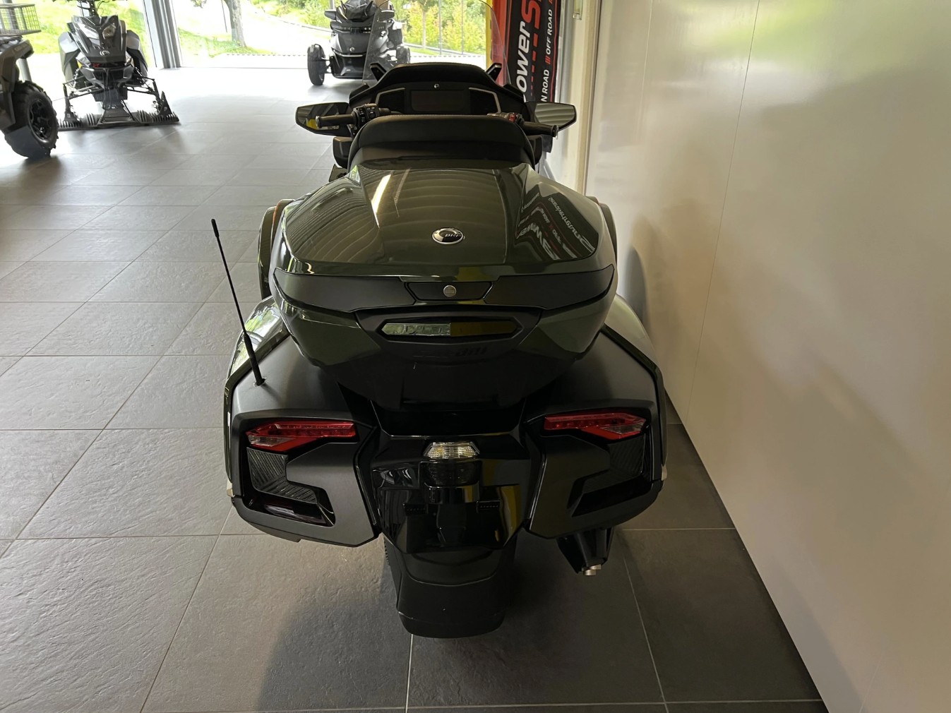 CAN-AM Spyder RT Sea to Sky-image-12