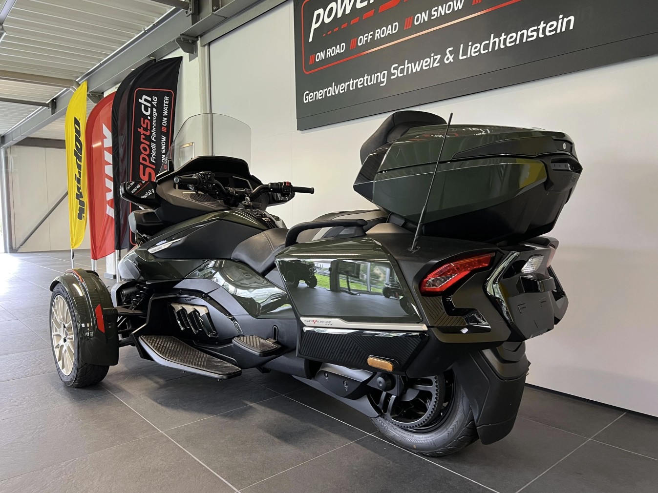 CAN-AM Spyder RT Sea to Sky-image-6