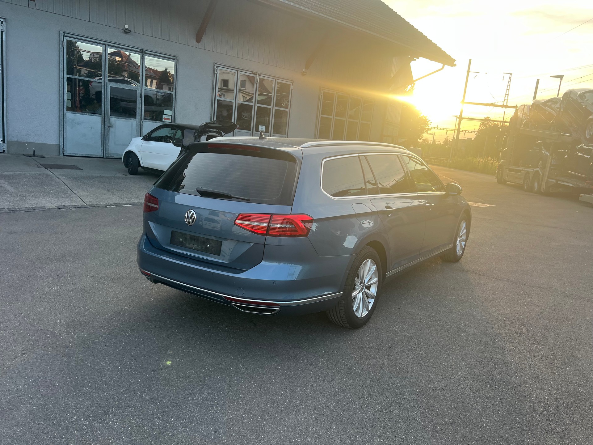 VW Passat Variant 2.0 TDI BMT High. DSG 4Motion-image-6