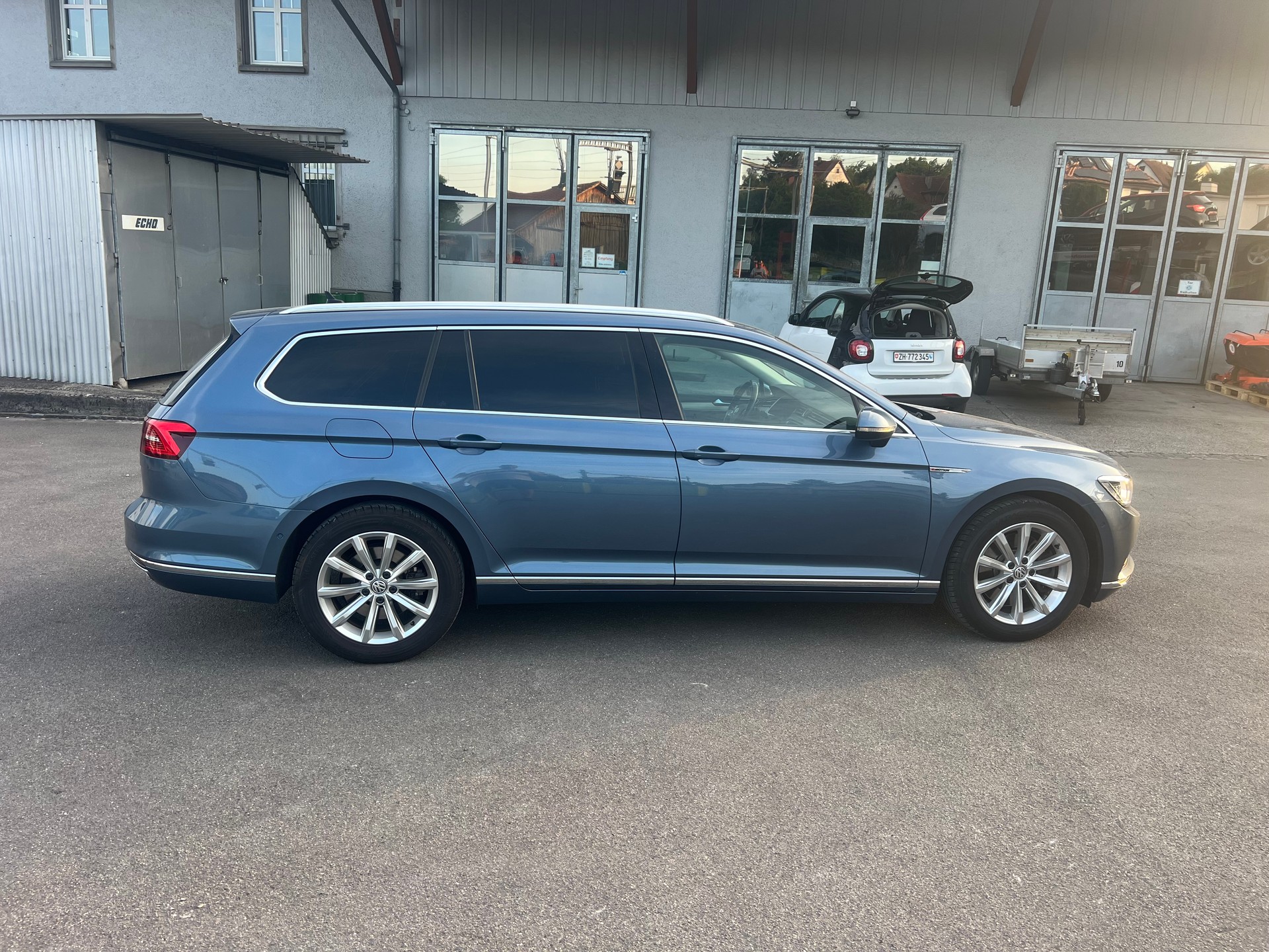 VW Passat Variant 2.0 TDI BMT High. DSG 4Motion-image-4