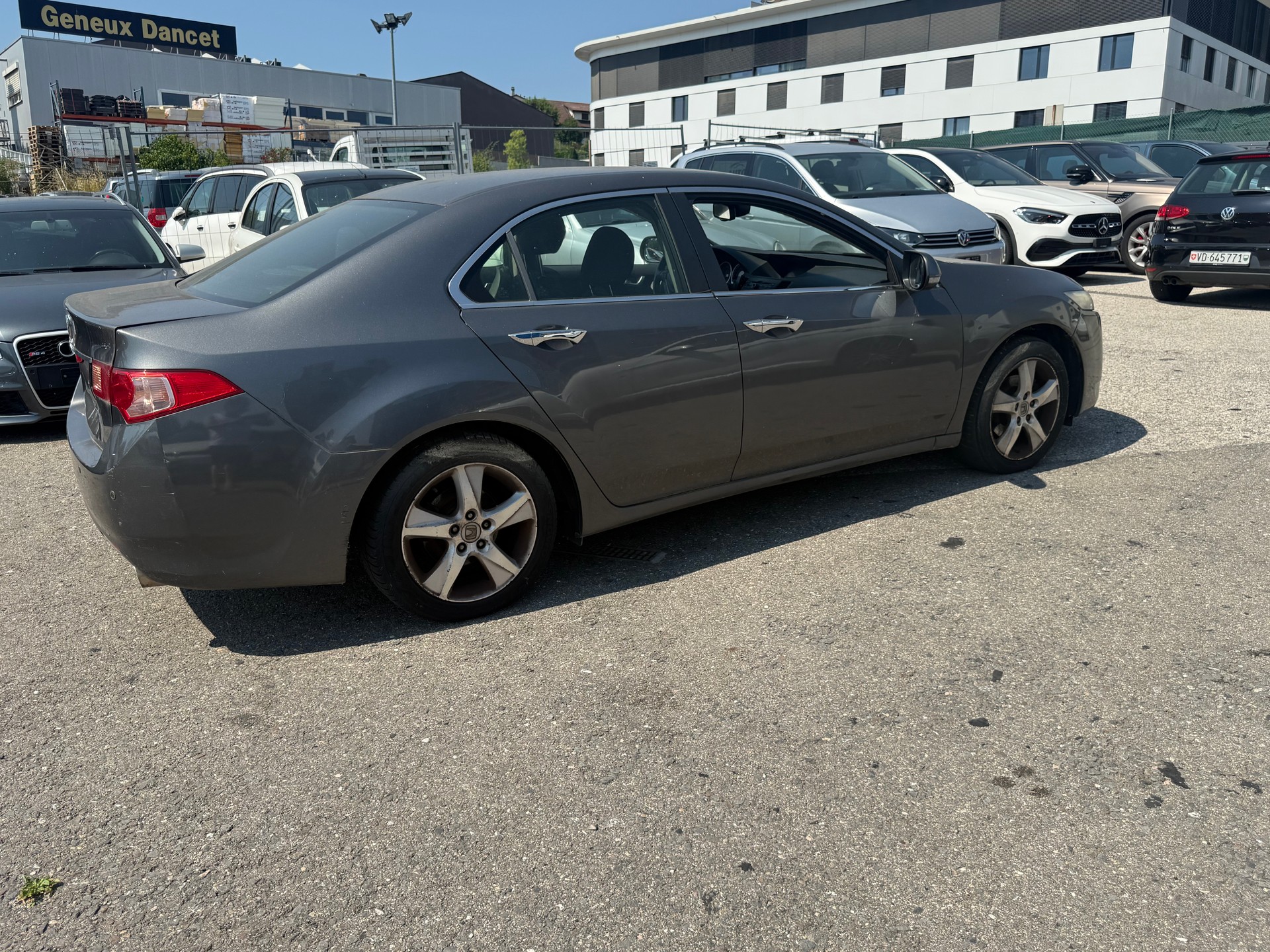 HONDA Accord 2.0i 16V S Automatic-image-2