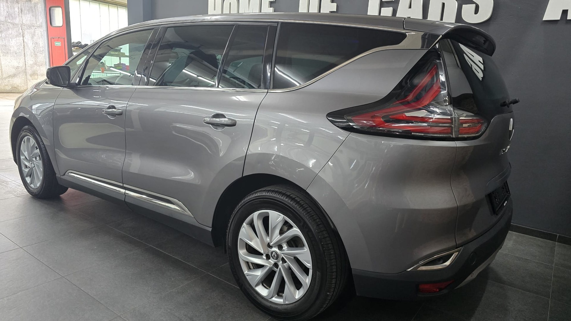 RENAULT Espace 1.6 dCi Intens EDC-image-3
