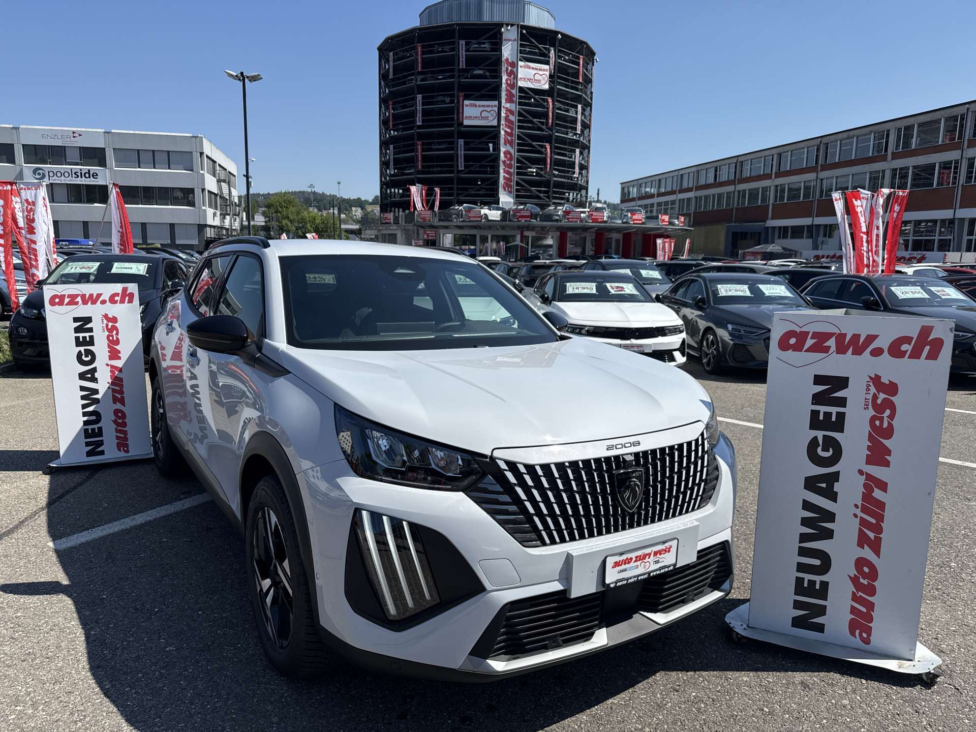 PEUGEOT 2008 1.2 145 MHEV Allure Automat