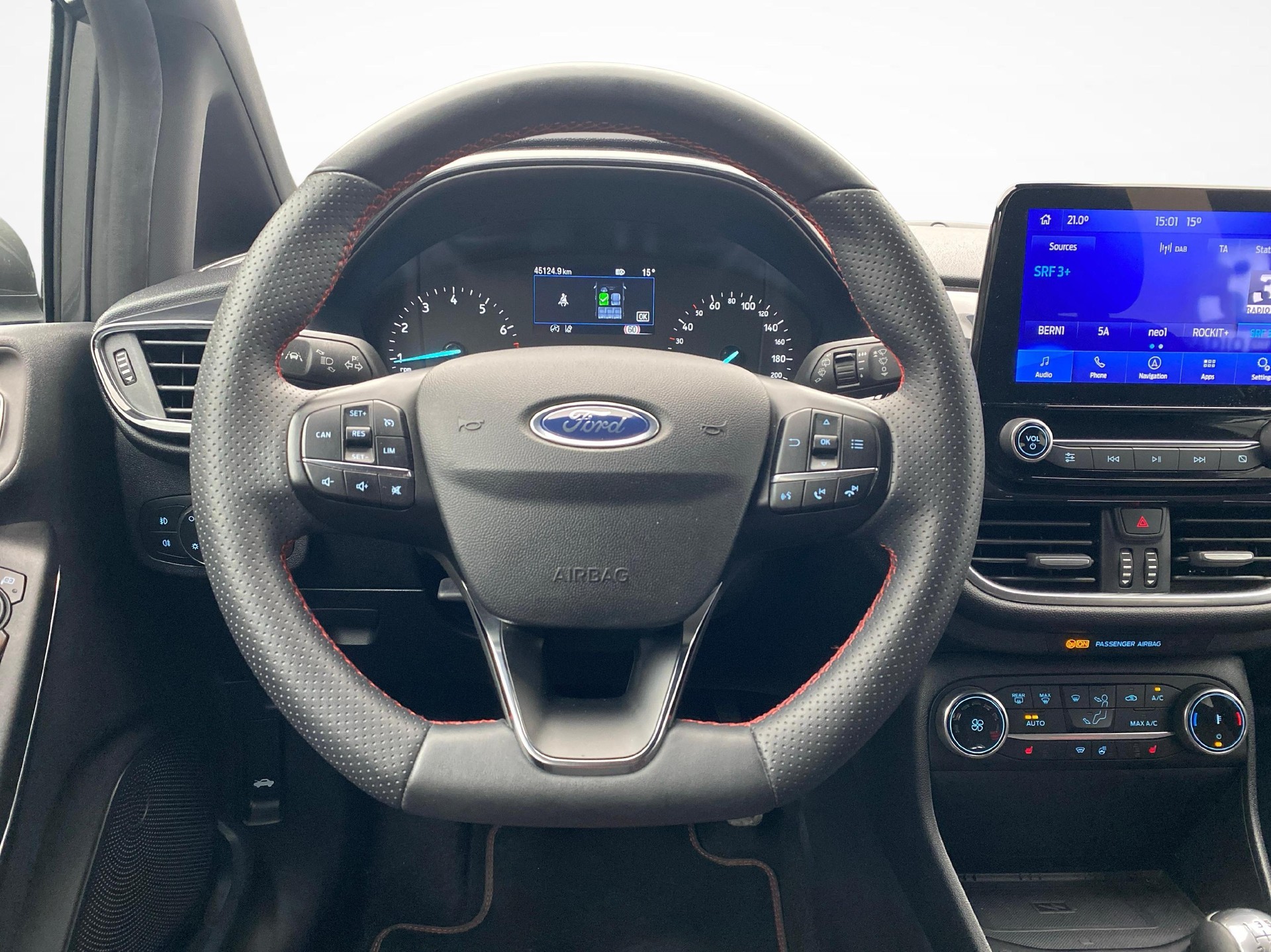 FORD Fiesta 1.0 EcoB Hybrid ST-Line X-image-10