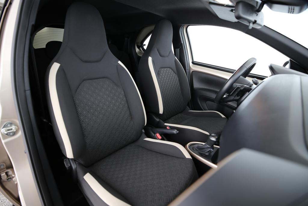 TOYOTA Aygo X 1.0 VVT-i Trend-image-10