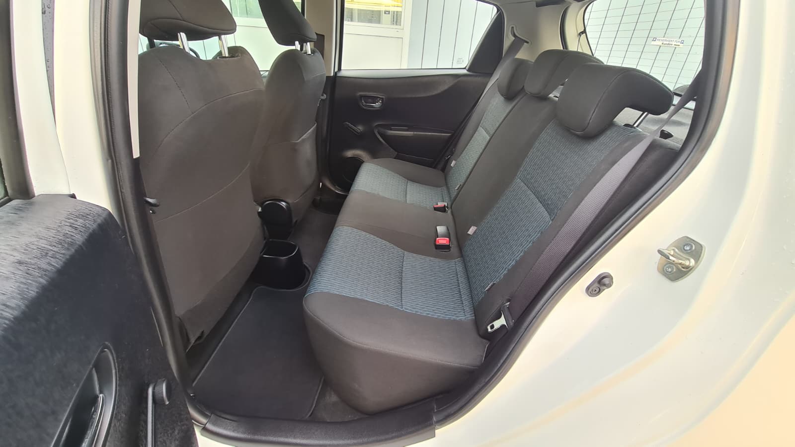 TOYOTA Yaris 1.33 Luna Multidrive ** RF-Kamera ** Klimaanlage ** Airbag ** LTZ MFK & Service ** 11.07.2025 **-image-14