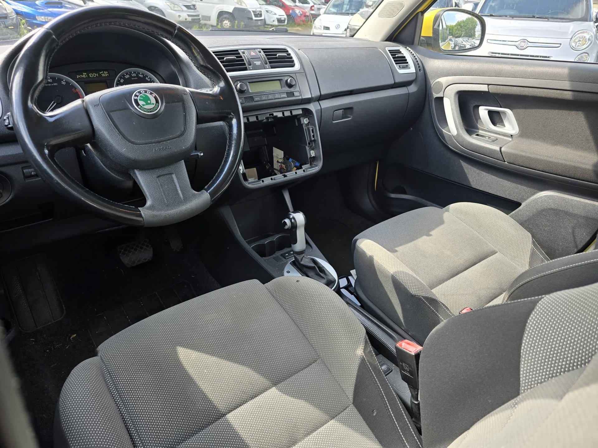 SKODA Fabia 1.6 Elegance Tiptronic-image-13