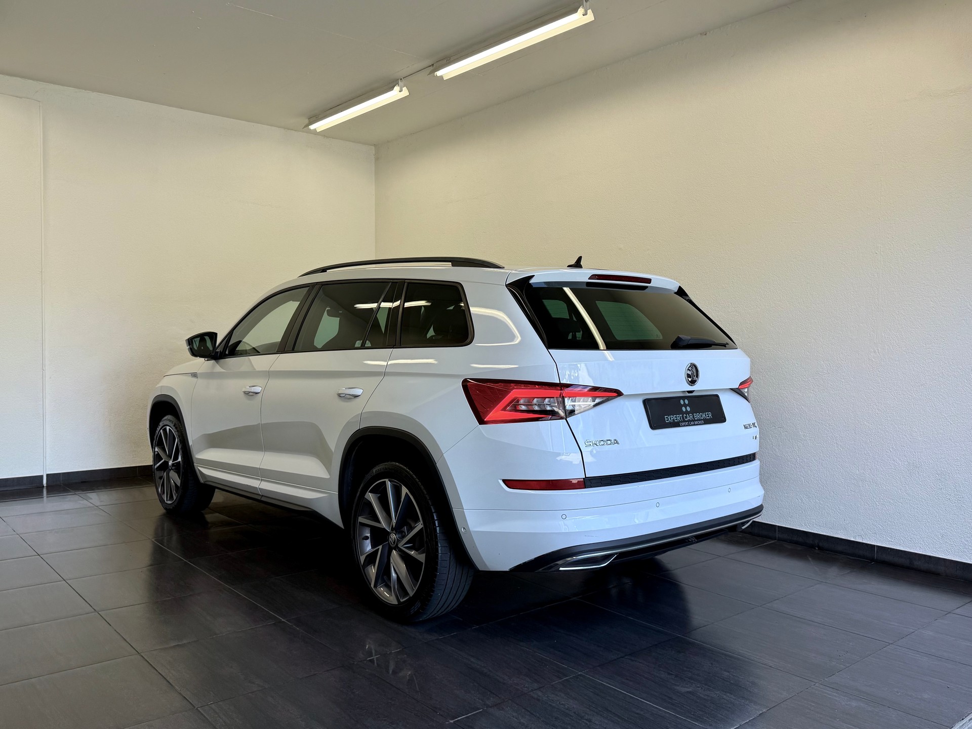 SKODA Kodiaq 2.0 TSI 4x4 Sport Line *AHK -2200 kg*-image-7