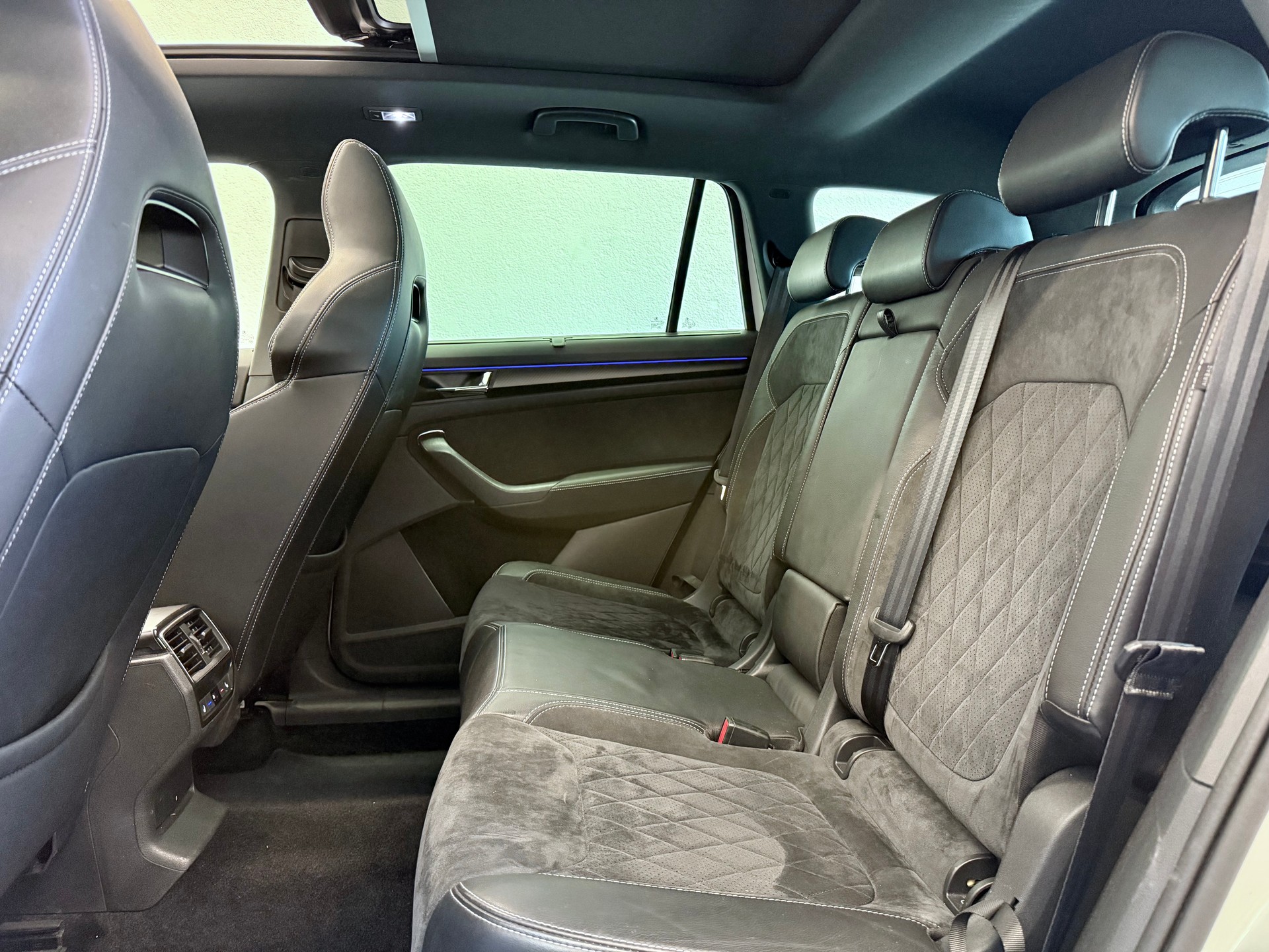 SKODA Kodiaq 2.0 TSI 4x4 Sport Line *AHK -2200 kg*-image-13