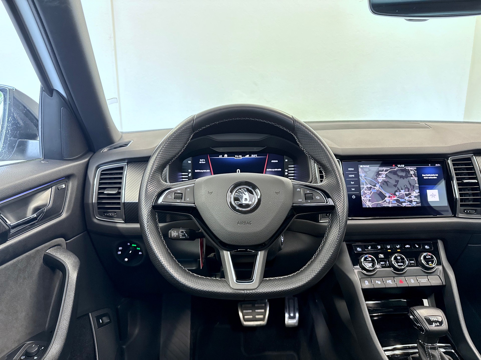 SKODA Kodiaq 2.0 TSI 4x4 Sport Line *AHK -2200 kg*-image-28