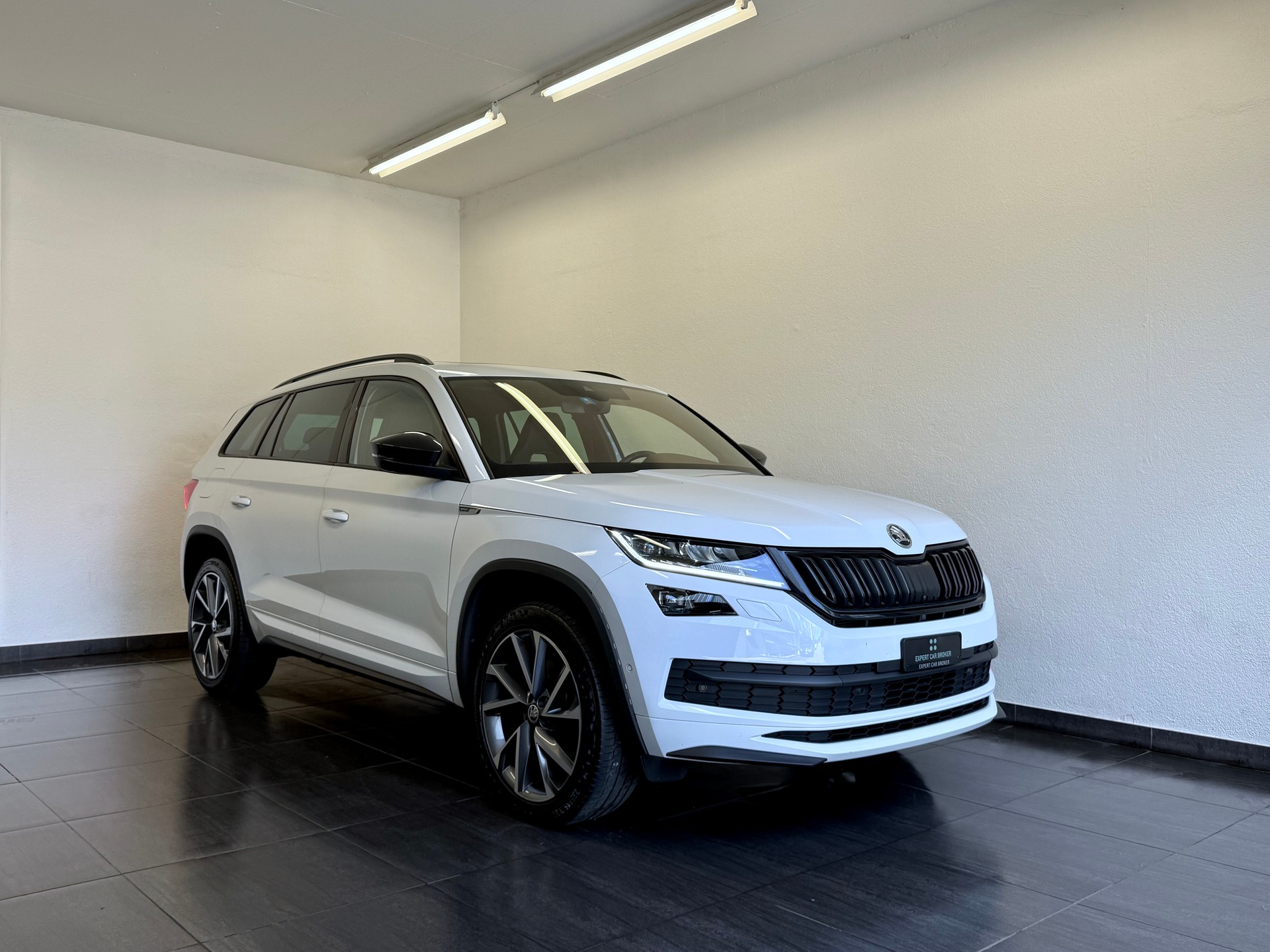 SKODA Kodiaq 2.0 TSI 4x4 Sport Line *AHK -2200 kg*-image-15
