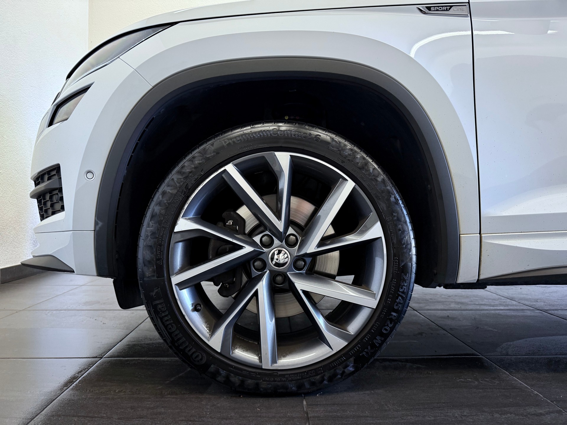 SKODA Kodiaq 2.0 TSI 4x4 Sport Line *AHK -2200 kg*-image-3