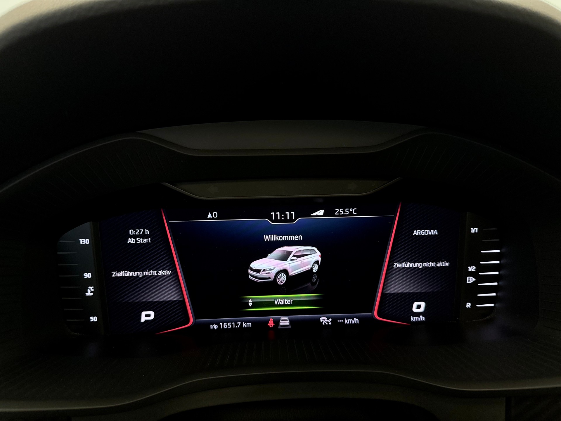 SKODA Kodiaq 2.0 TSI 4x4 Sport Line *AHK -2200 kg*-image-27