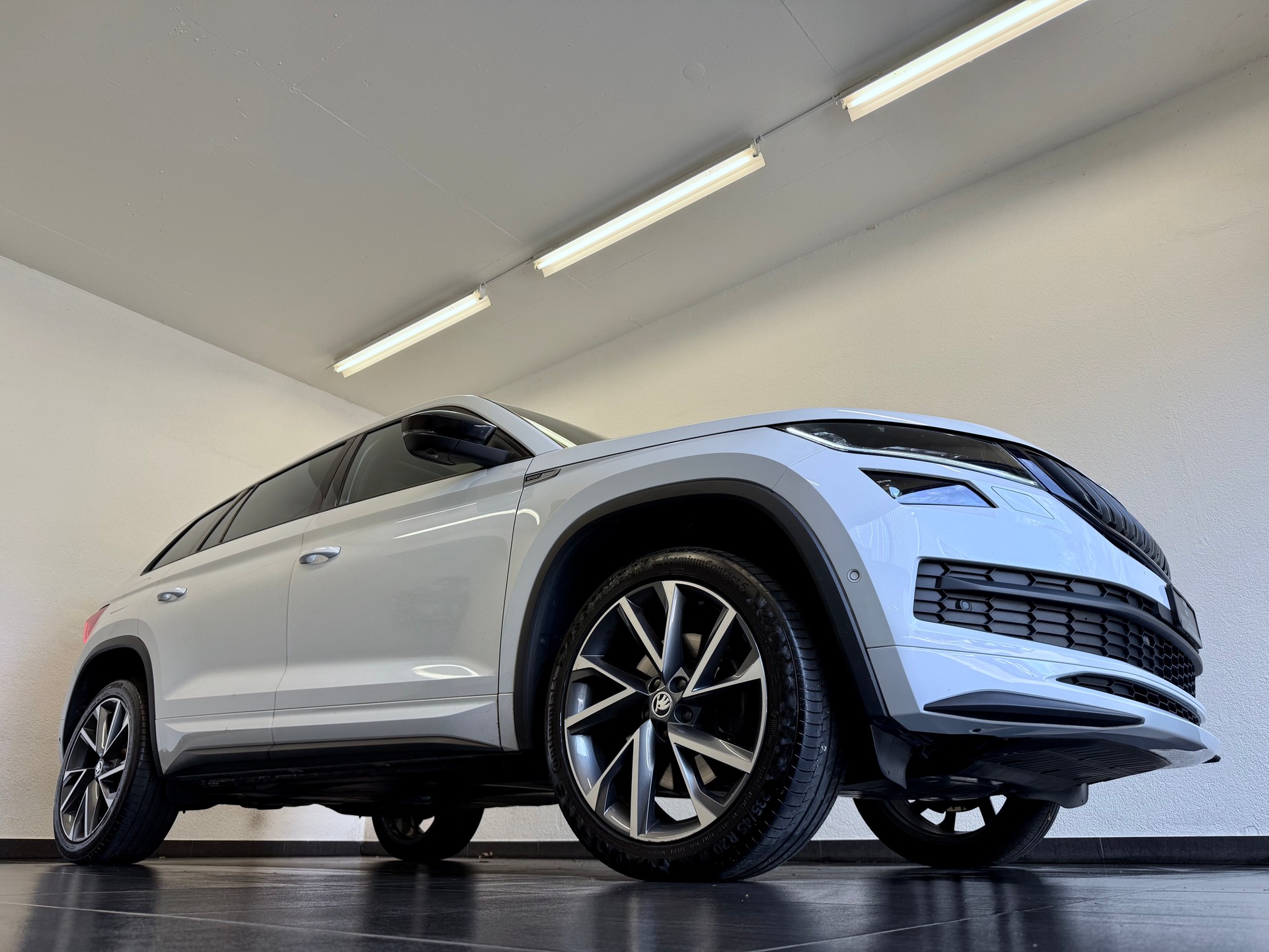 SKODA Kodiaq 2.0 TSI 4x4 Sport Line *AHK -2200 kg*-image-9
