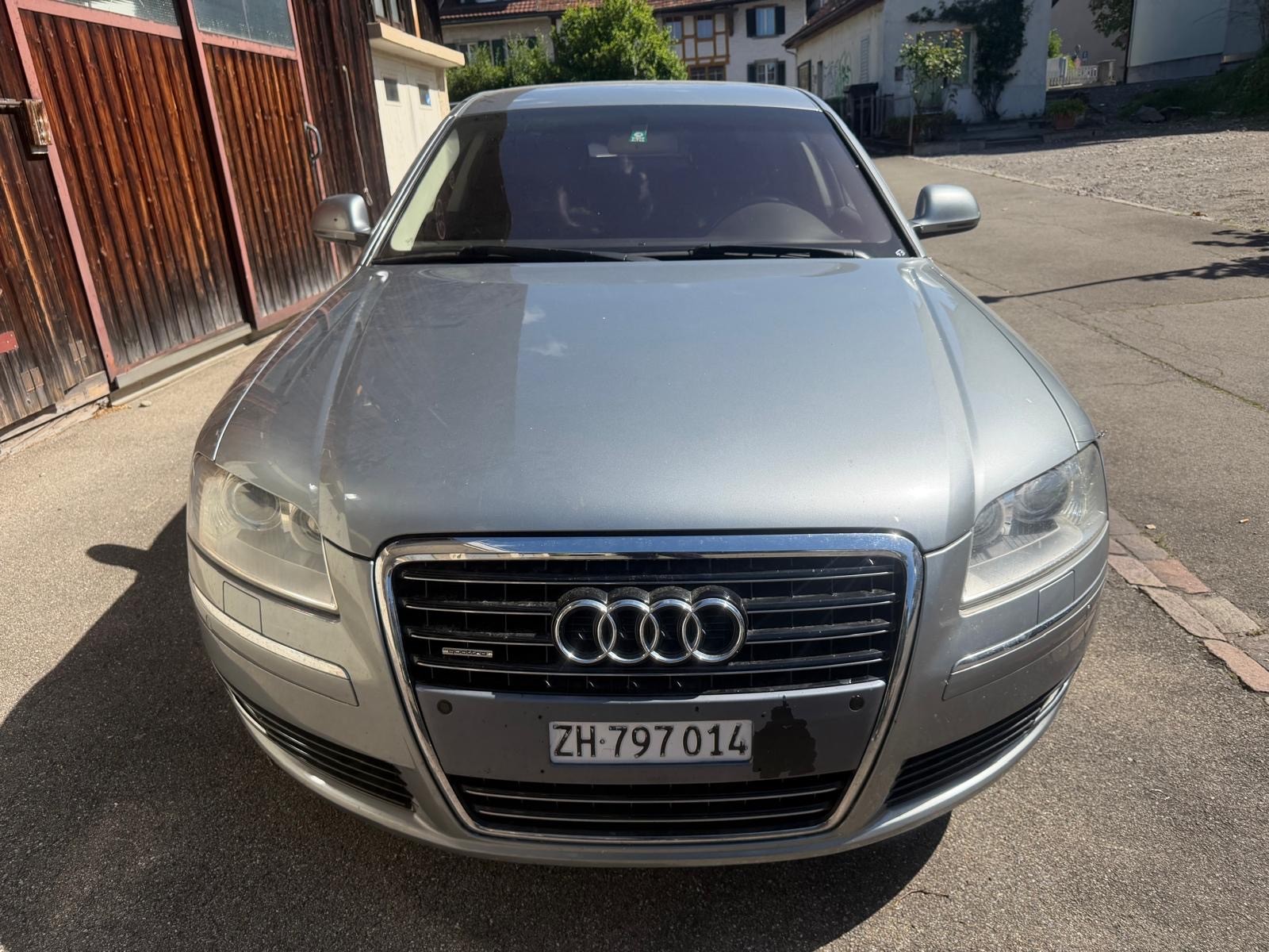AUDI A8 4.2 FSI quattro tiptronic-image-0