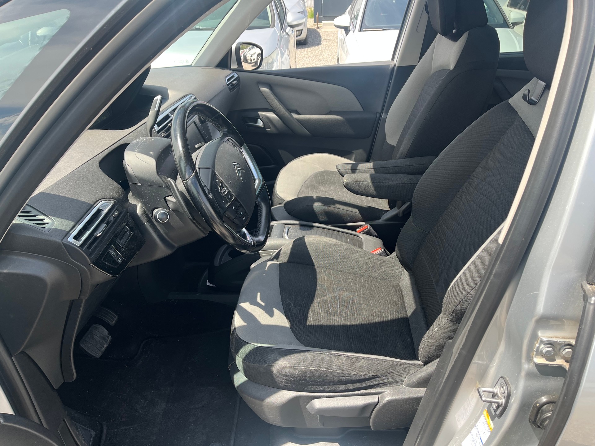 CITROEN Grand C4 Picasso 1.6i 16V e-THP Séduction-image-13