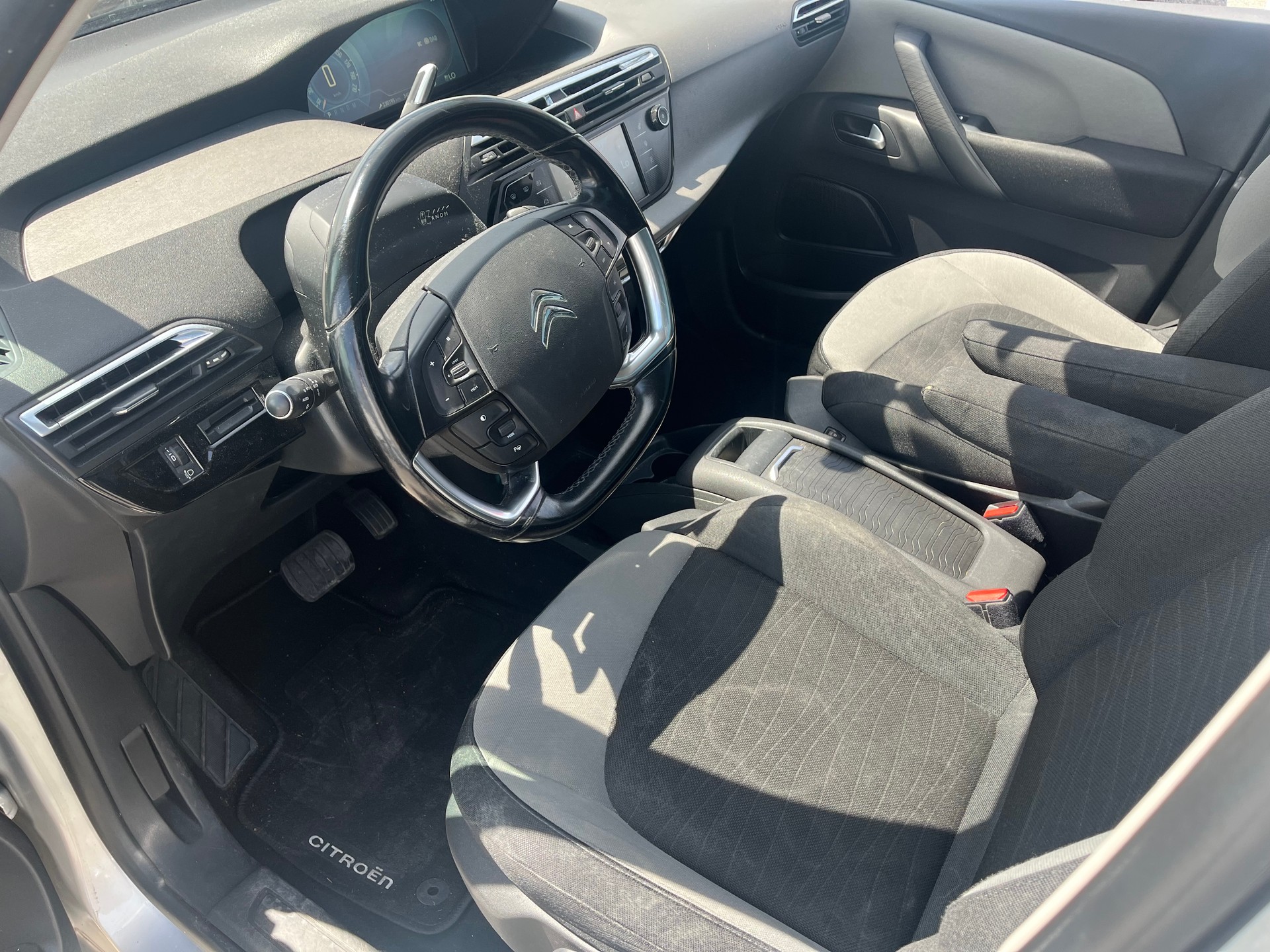 CITROEN Grand C4 Picasso 1.6i 16V e-THP Séduction-image-12