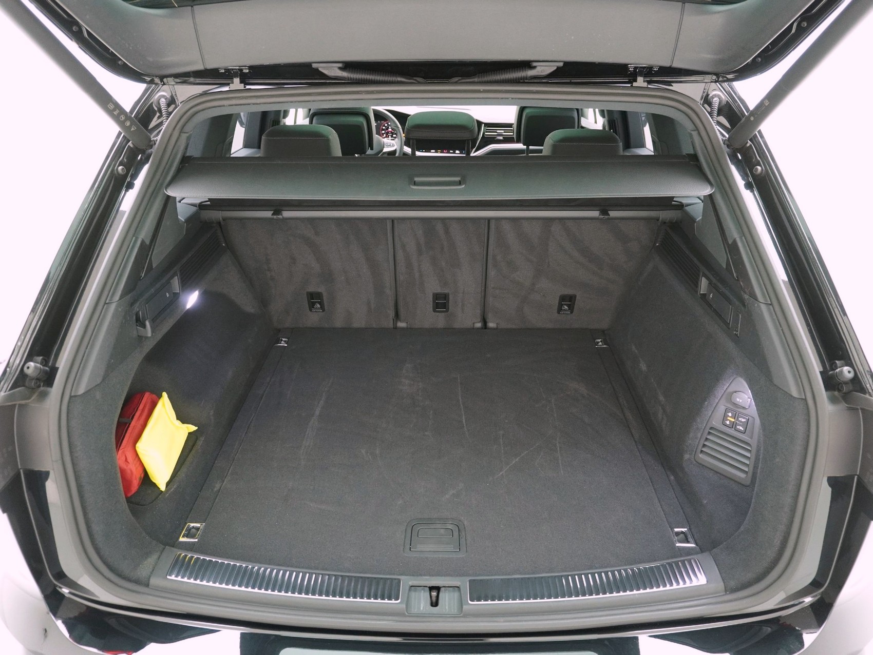VW Touareg 3.0 V6 TSI R-Line Black Style 4Motion **Vollausstattung**-image-12